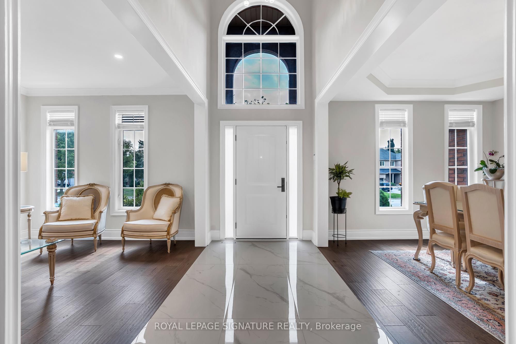 1067 Ivsbridge Boulevard