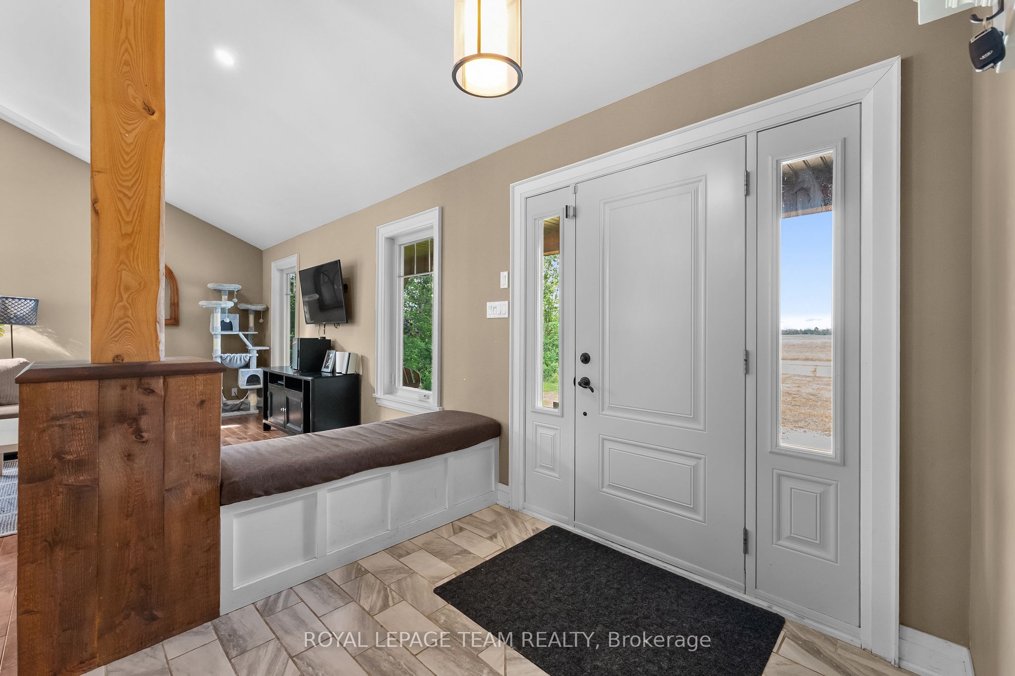 175 Boundary Road E