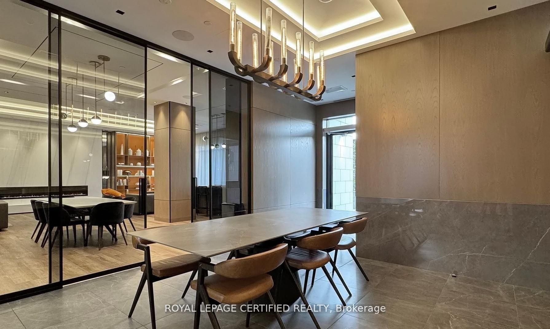 10 Eva Road 1204