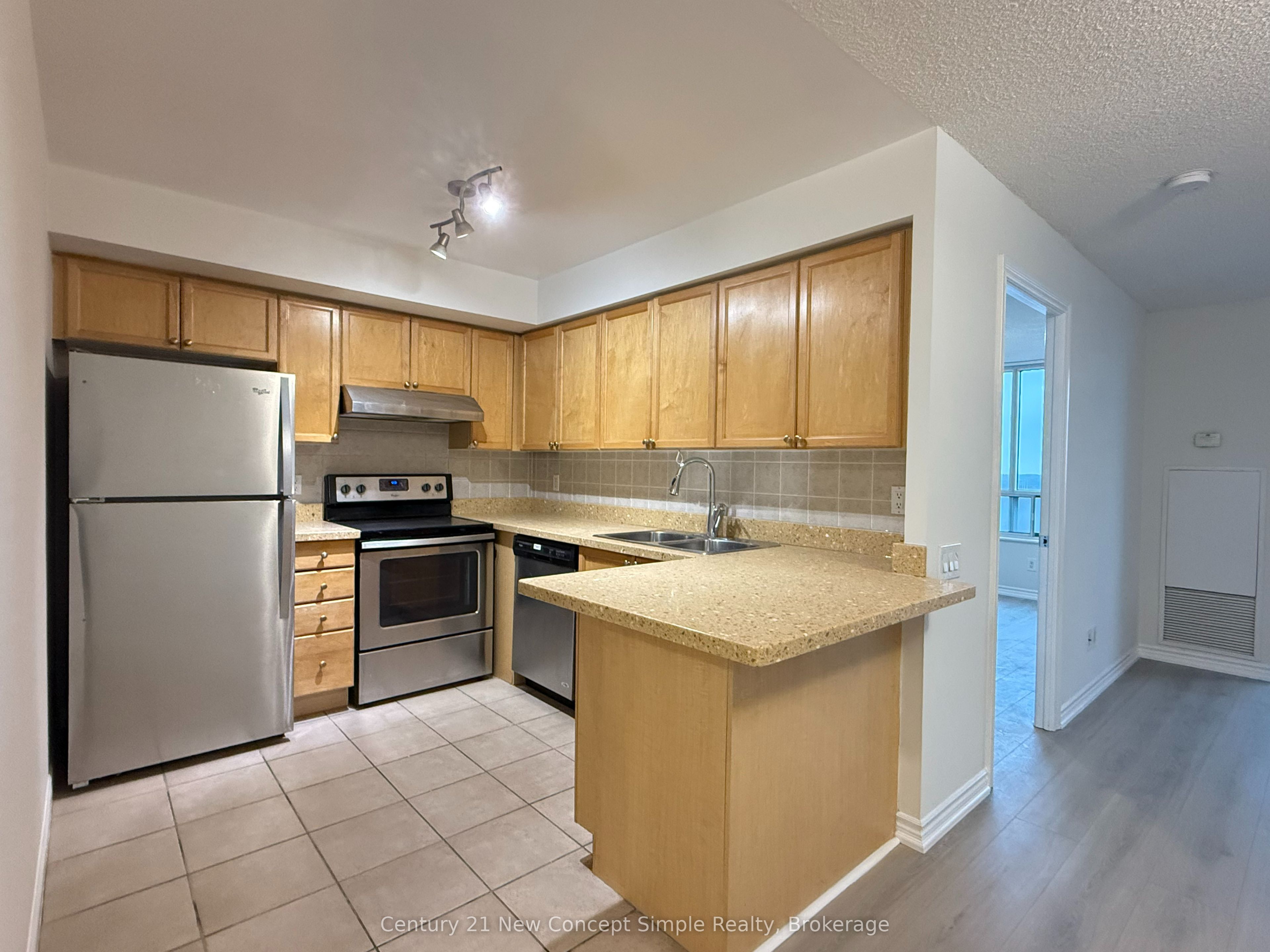 61 Town Centre Court 1812