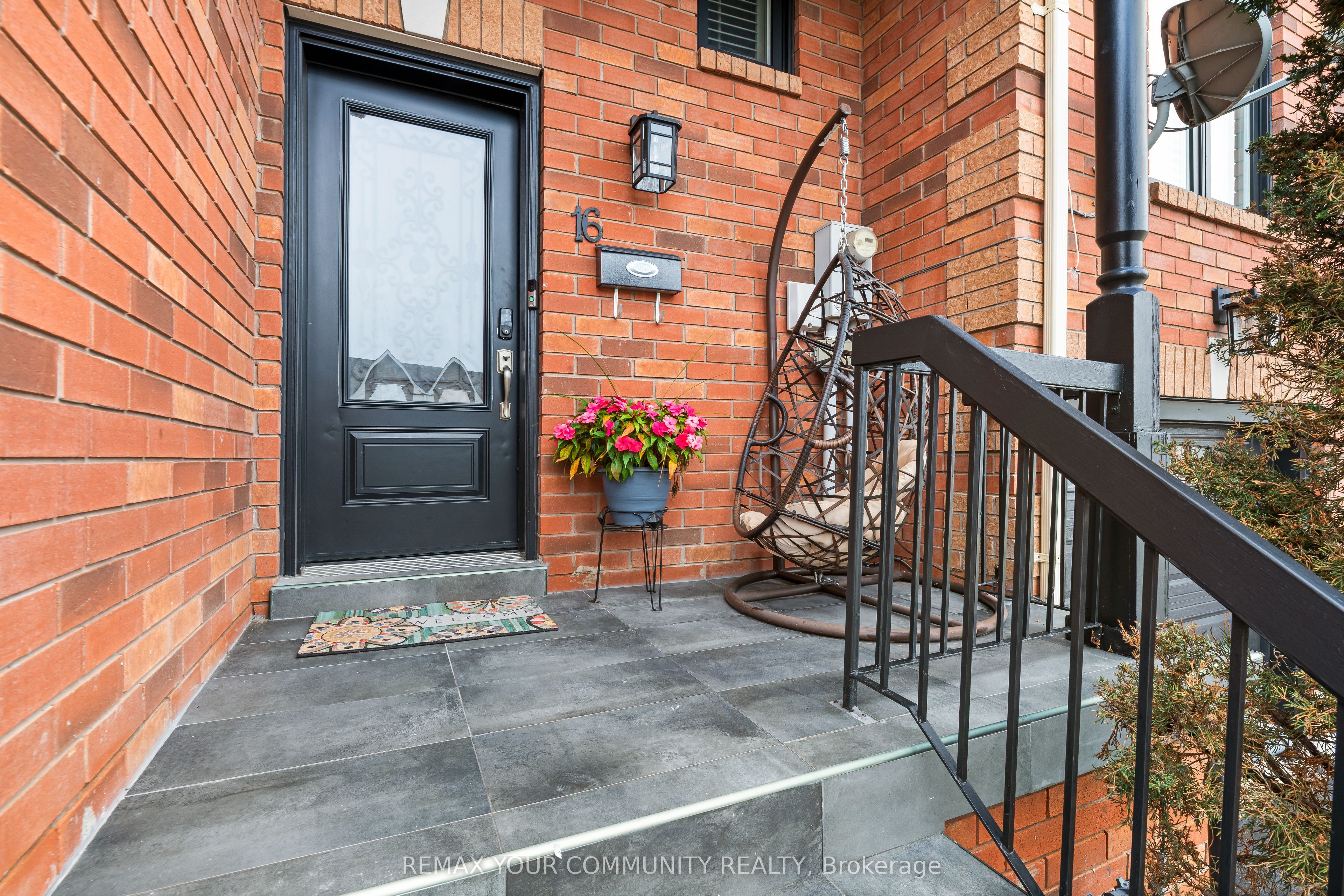 16 Smales Drive