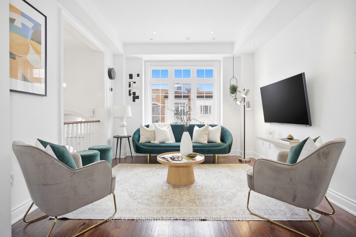 20 Isaac Devins Avenue