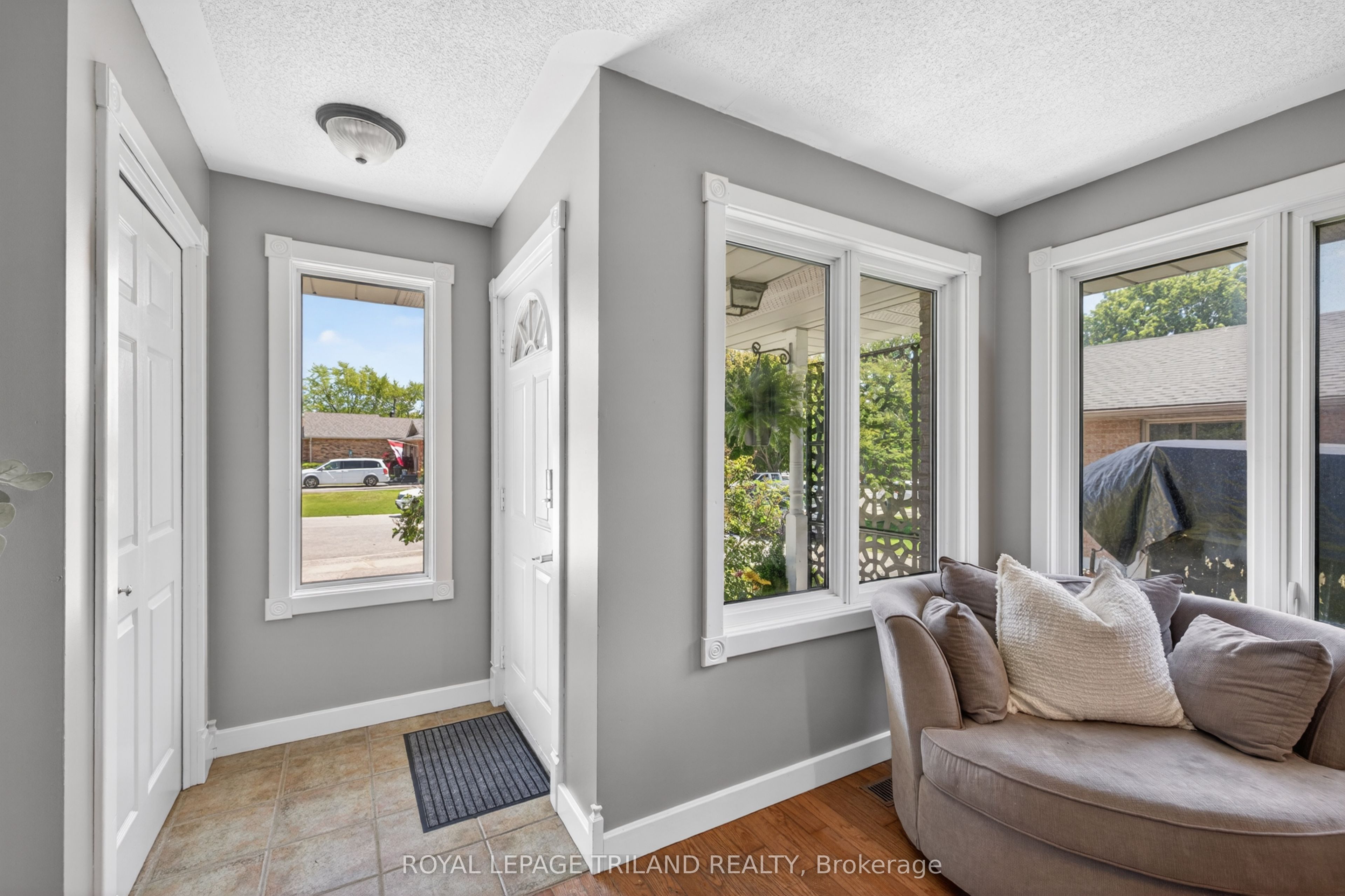 24 Farmington Avenue