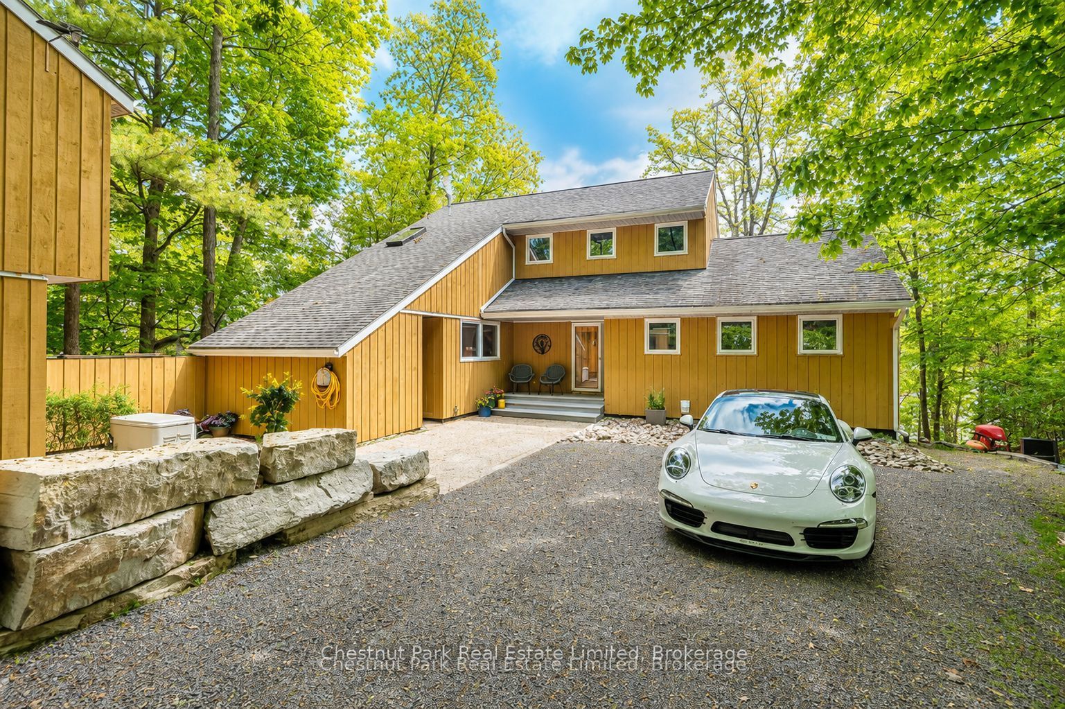 347 Prinyers Cove Crescent