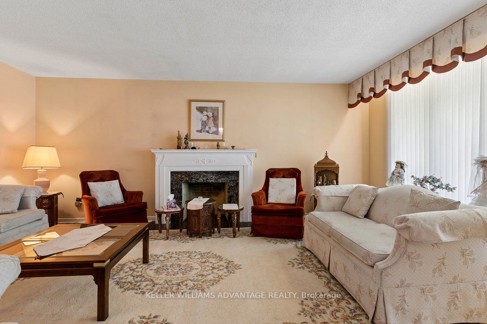 2192 Castlestone Court