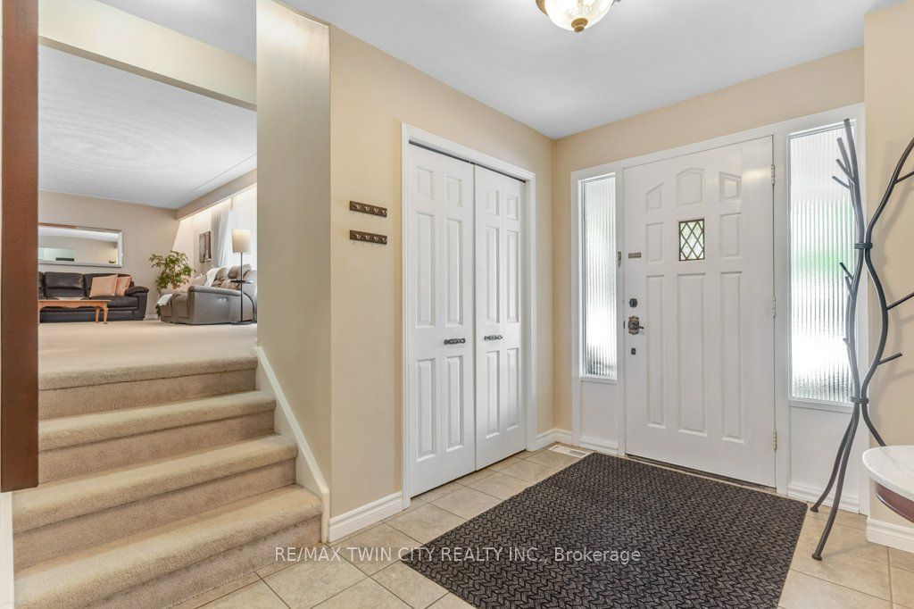 11 Grey Owl Drive