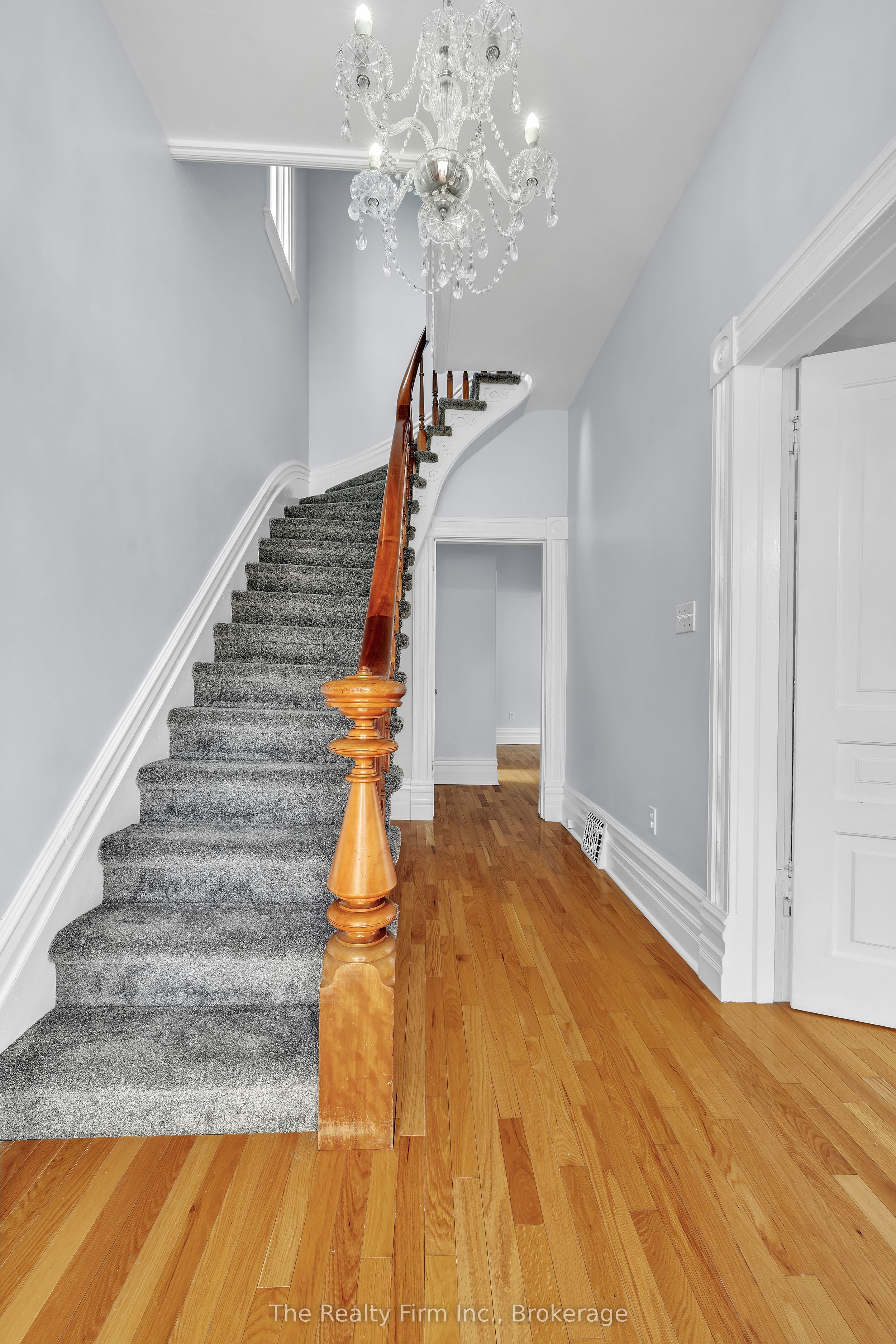 751 Rathbourne Avenue