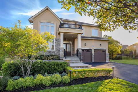 22 James Bowman Court King ON L7B 0A2