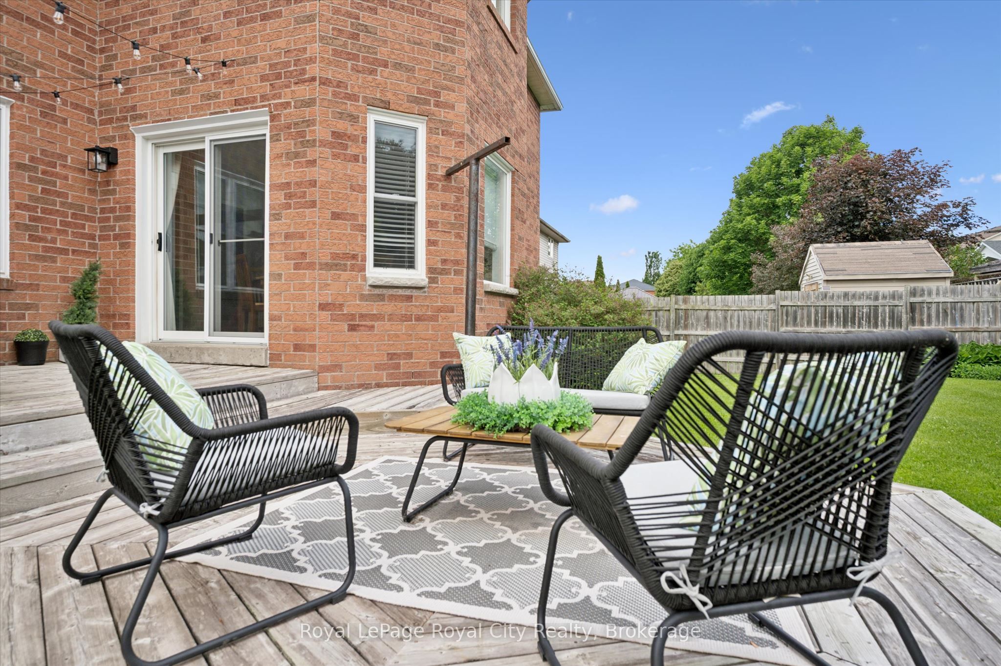 339 Daniel Crescent