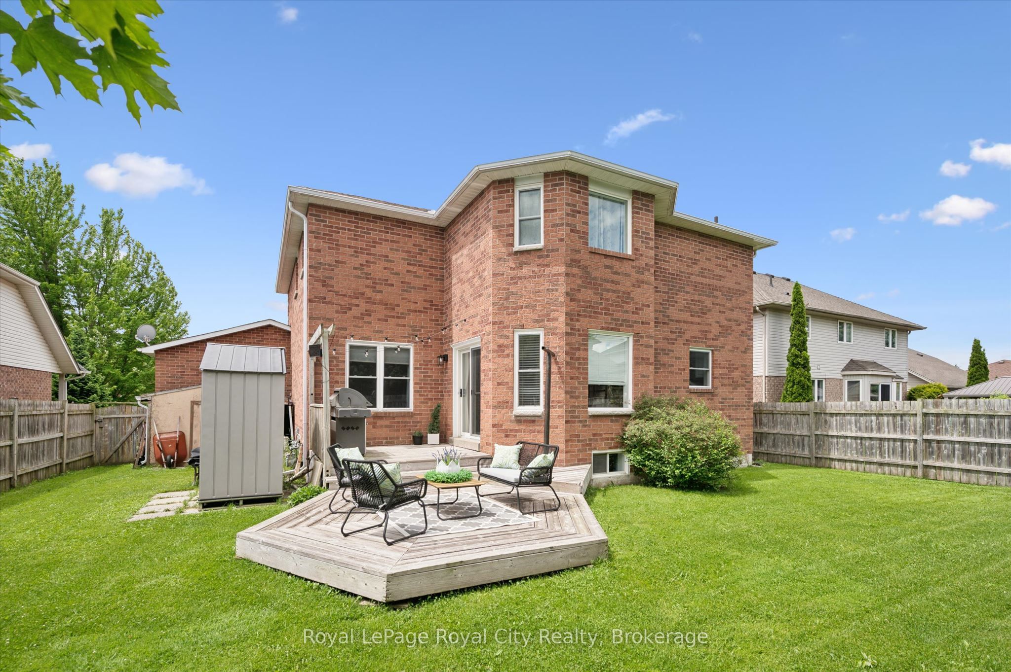 339 Daniel Crescent