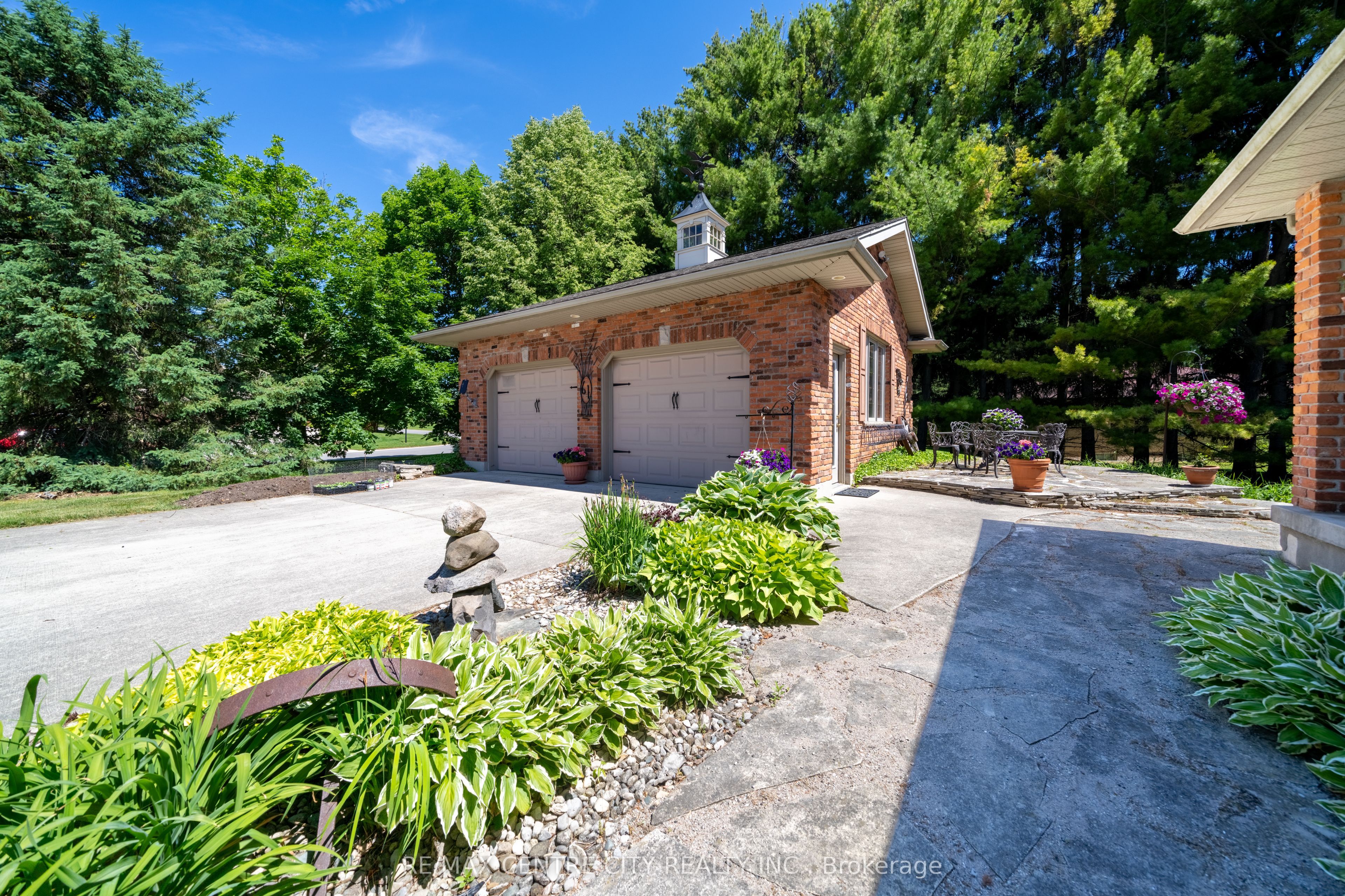 61 Aberdeen Drive