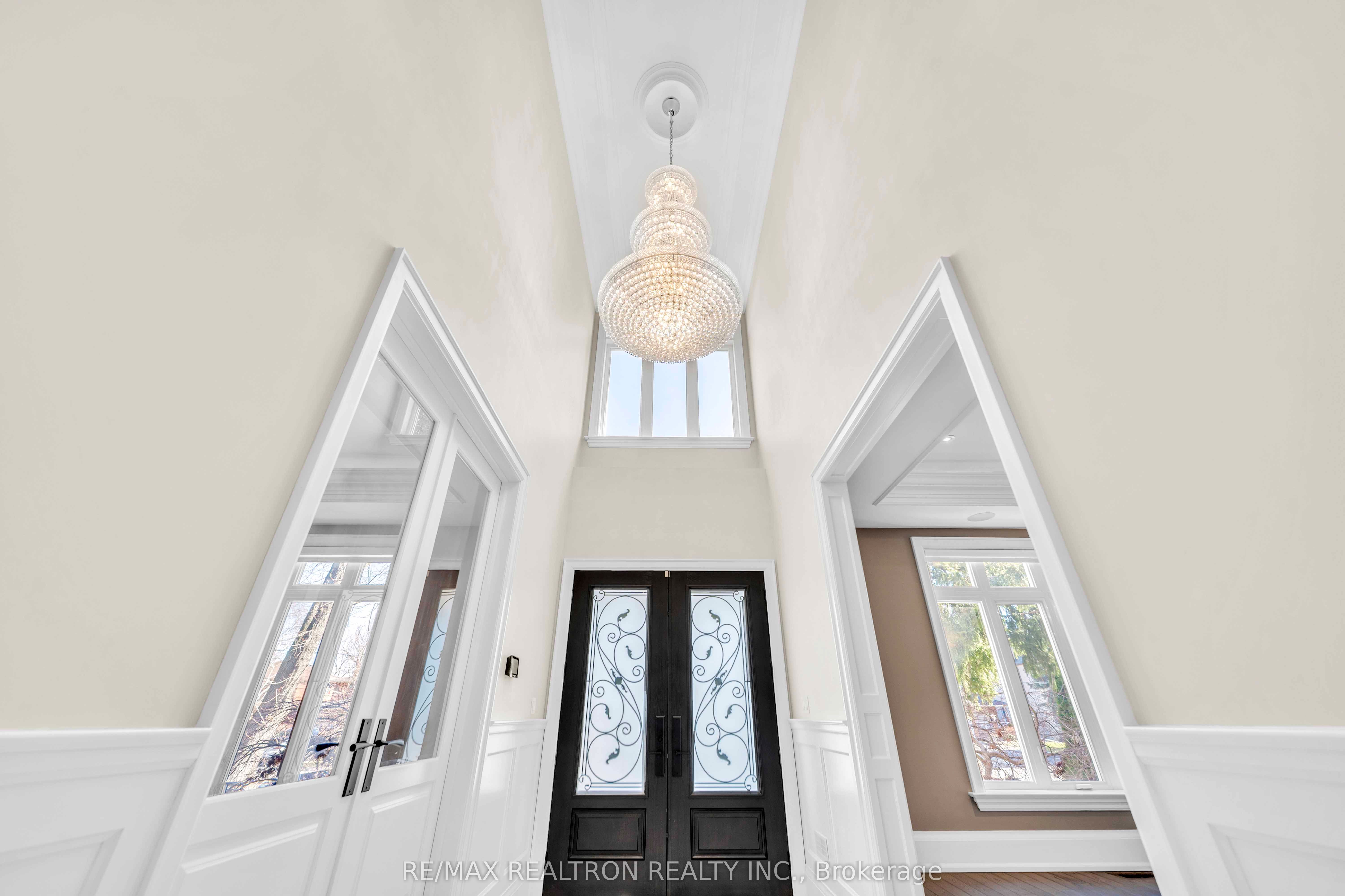 74 Yongehurst Road