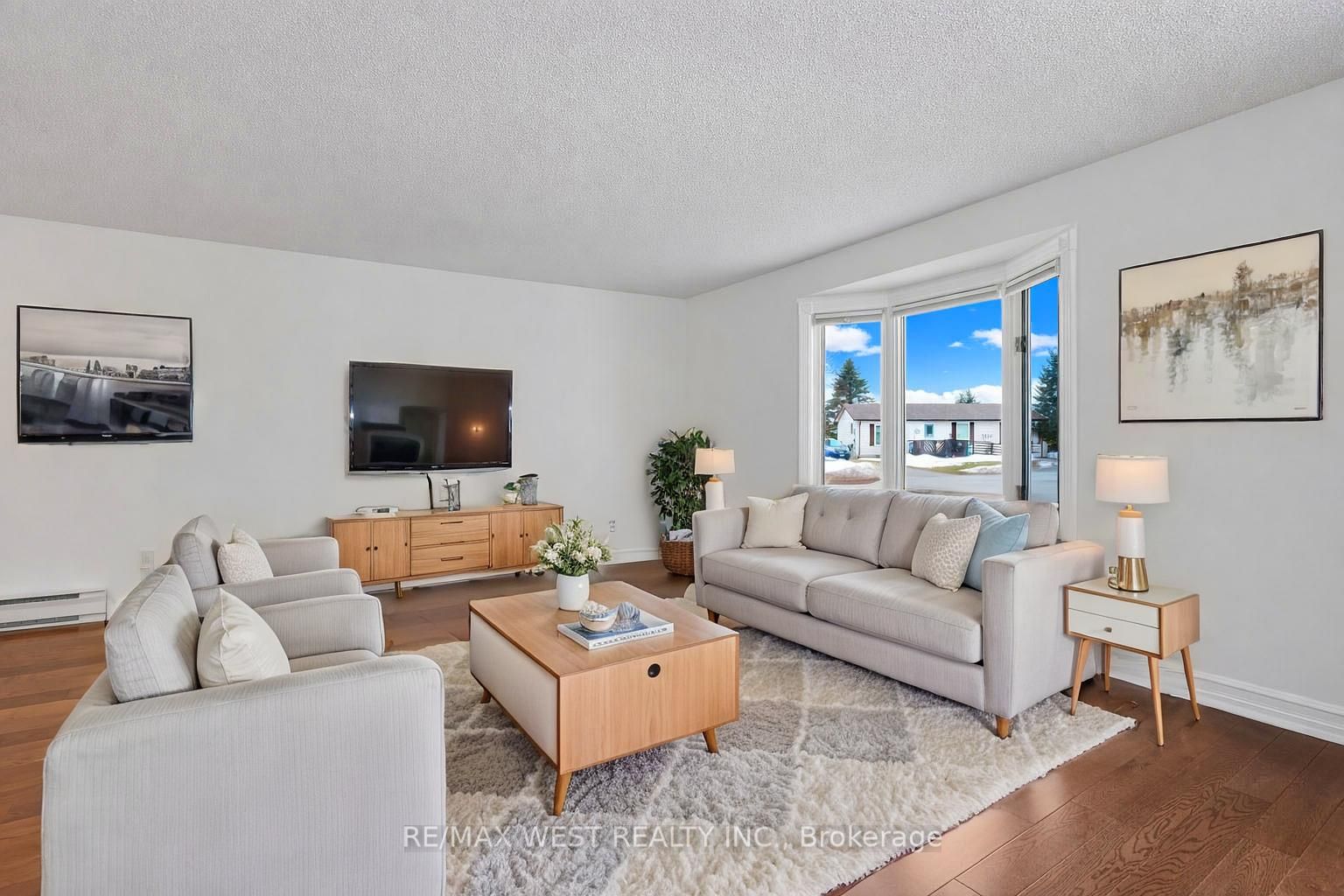 18 Maple Leaf Terrace