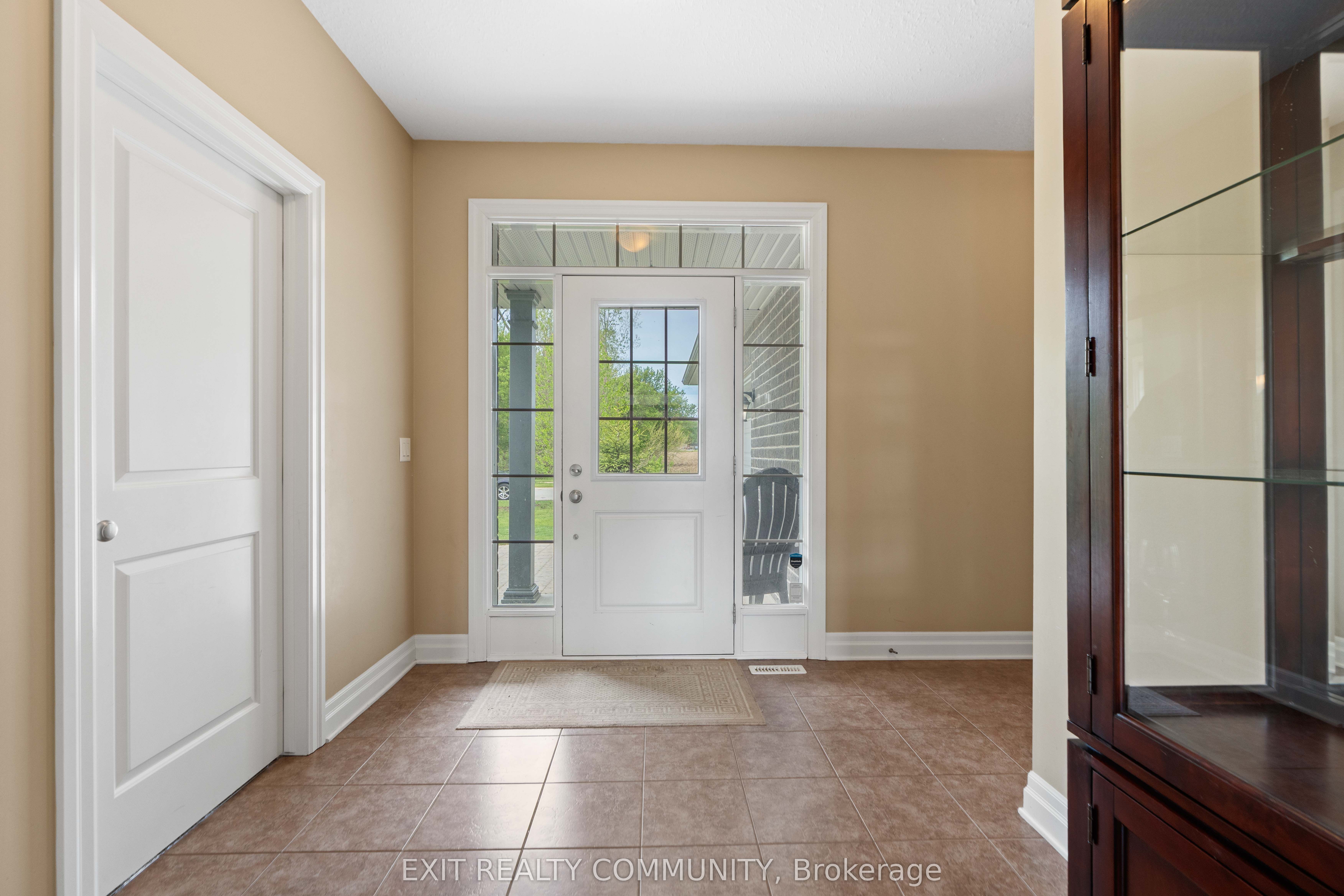 598 Bennett Crescent