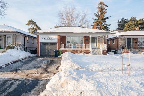 10 Briarbluff Avenue Toronto E10 ON M1E 3H3