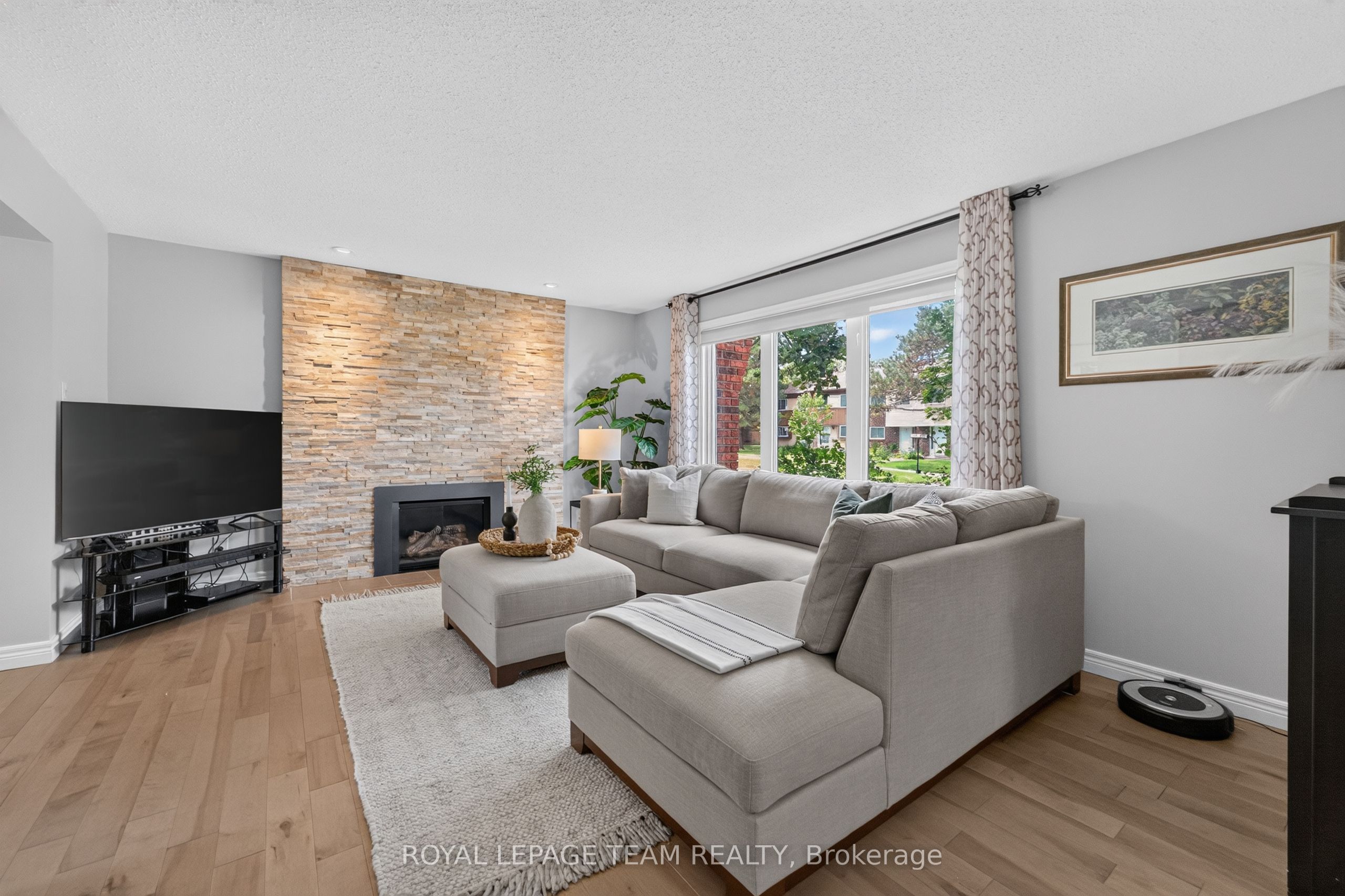 71 Chimo Drive