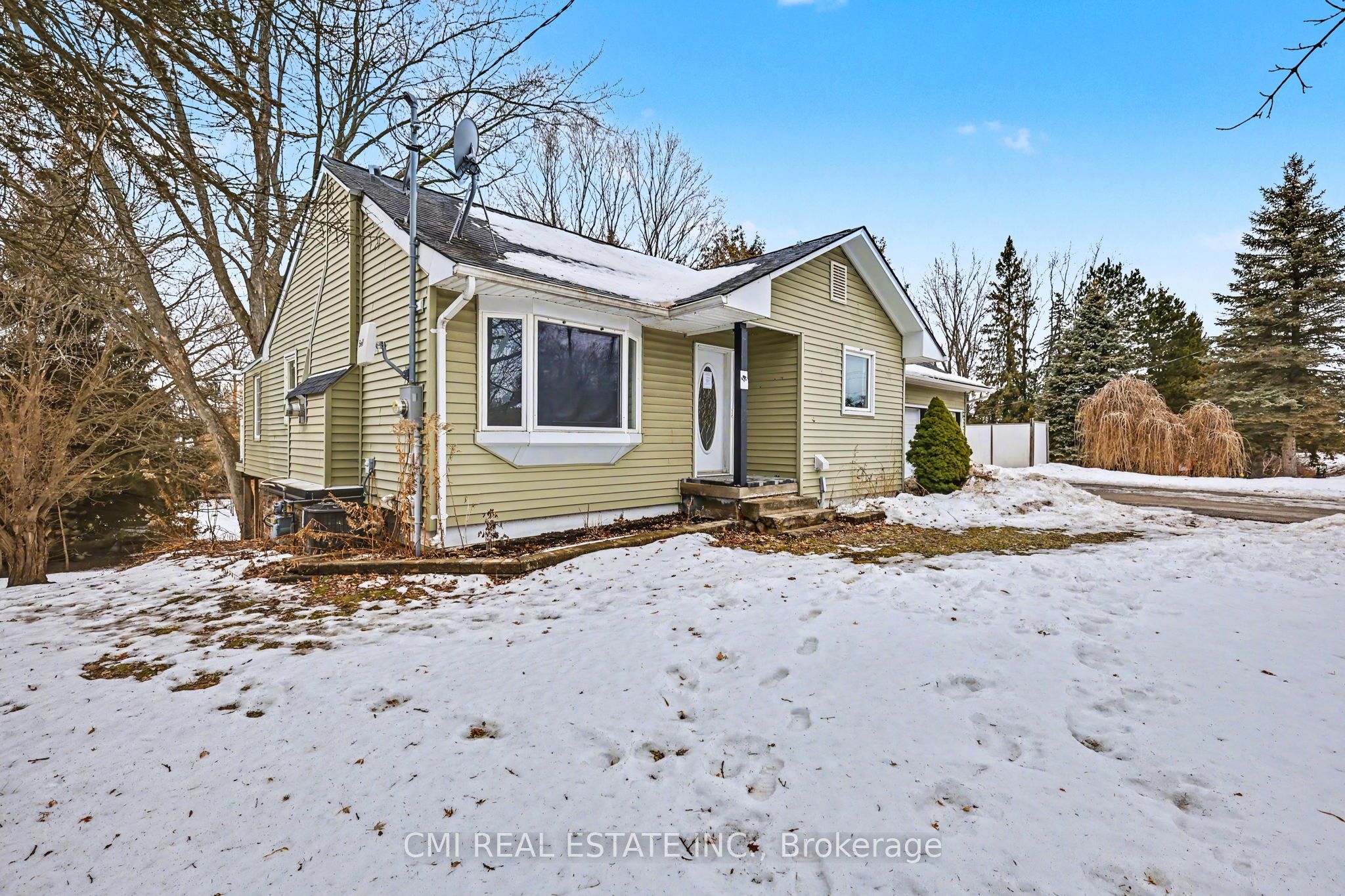 3440 Simcoe Street N