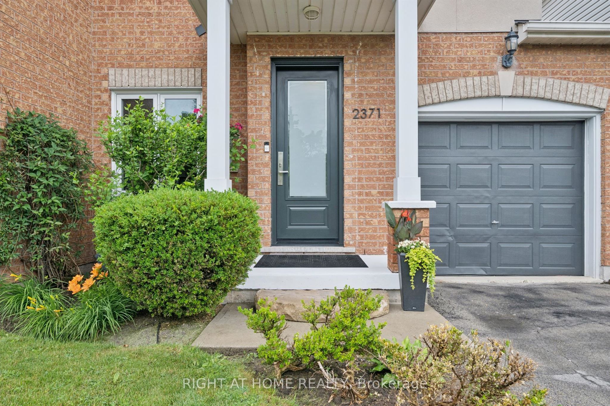 2371 Dalebrook Drive