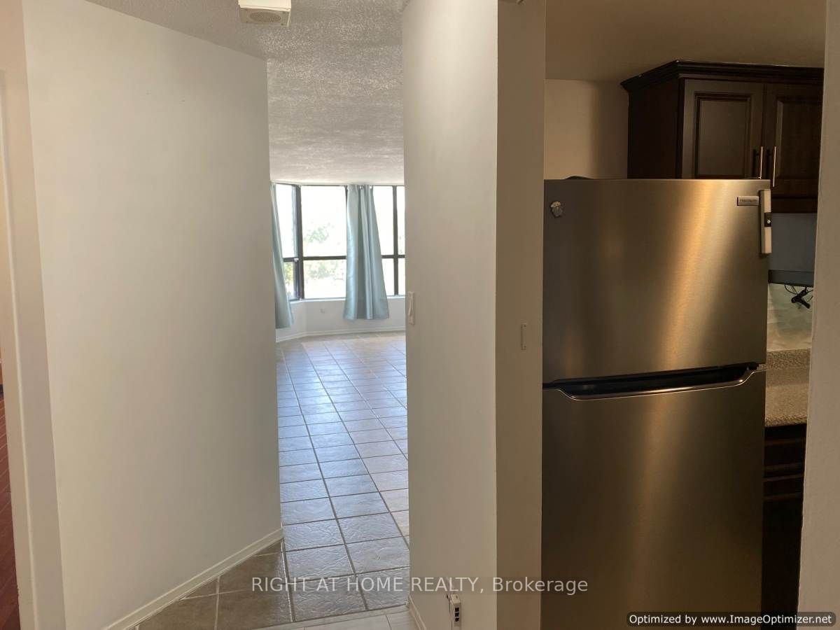 25 Agnes Street 302
