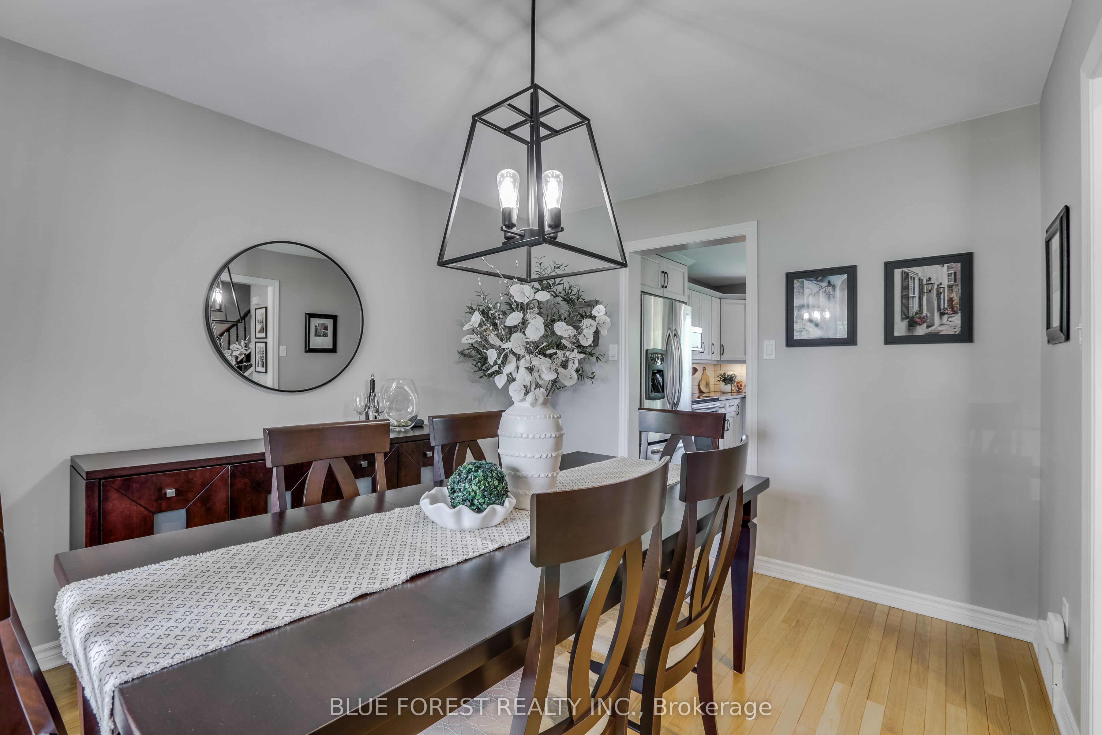 175 Forest Grove Crescent