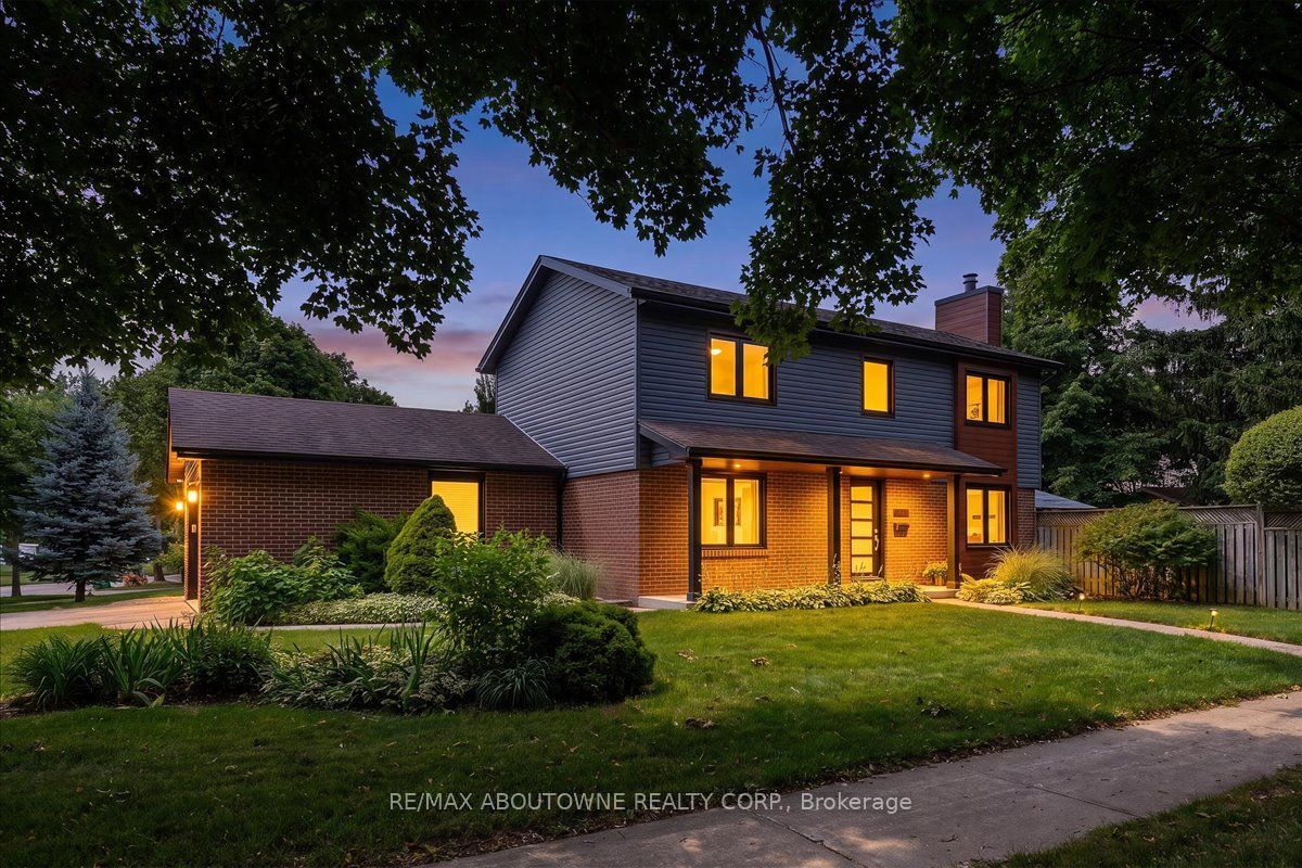3985 Taffey Crescent
