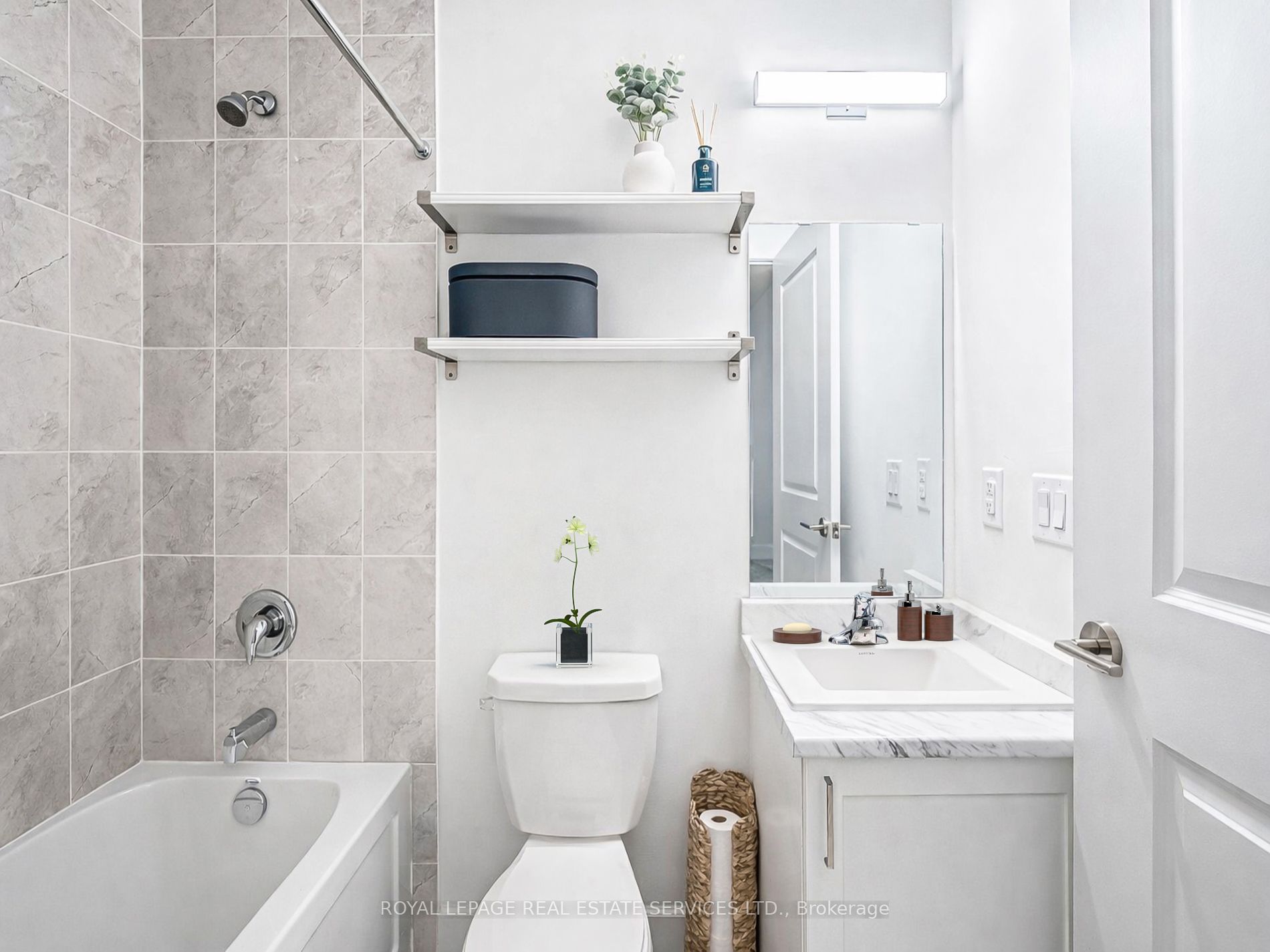 1063 Douglas McCurdy Common 303