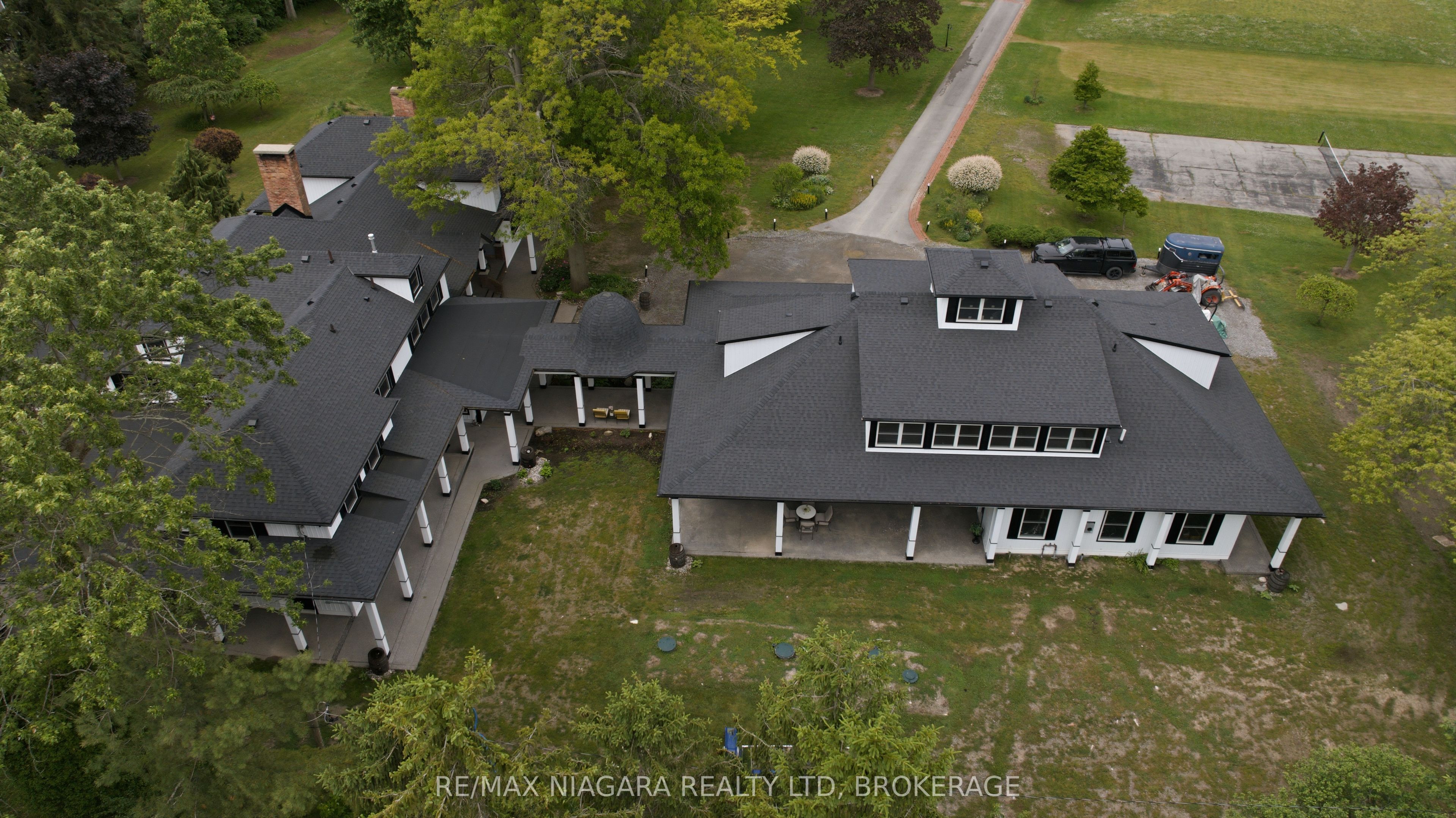 214 Windmill Point Road S