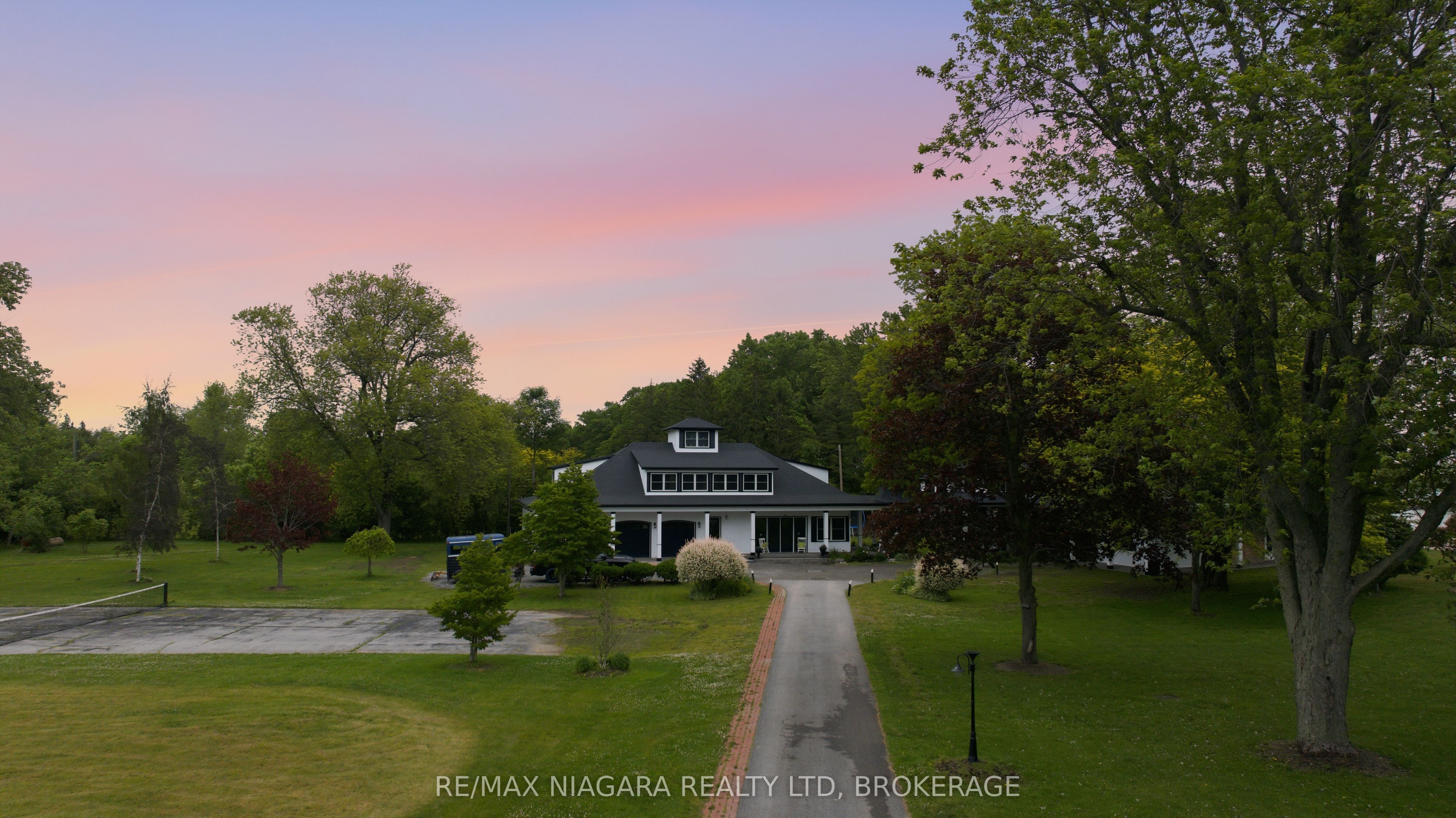 214 Windmill Point Road S