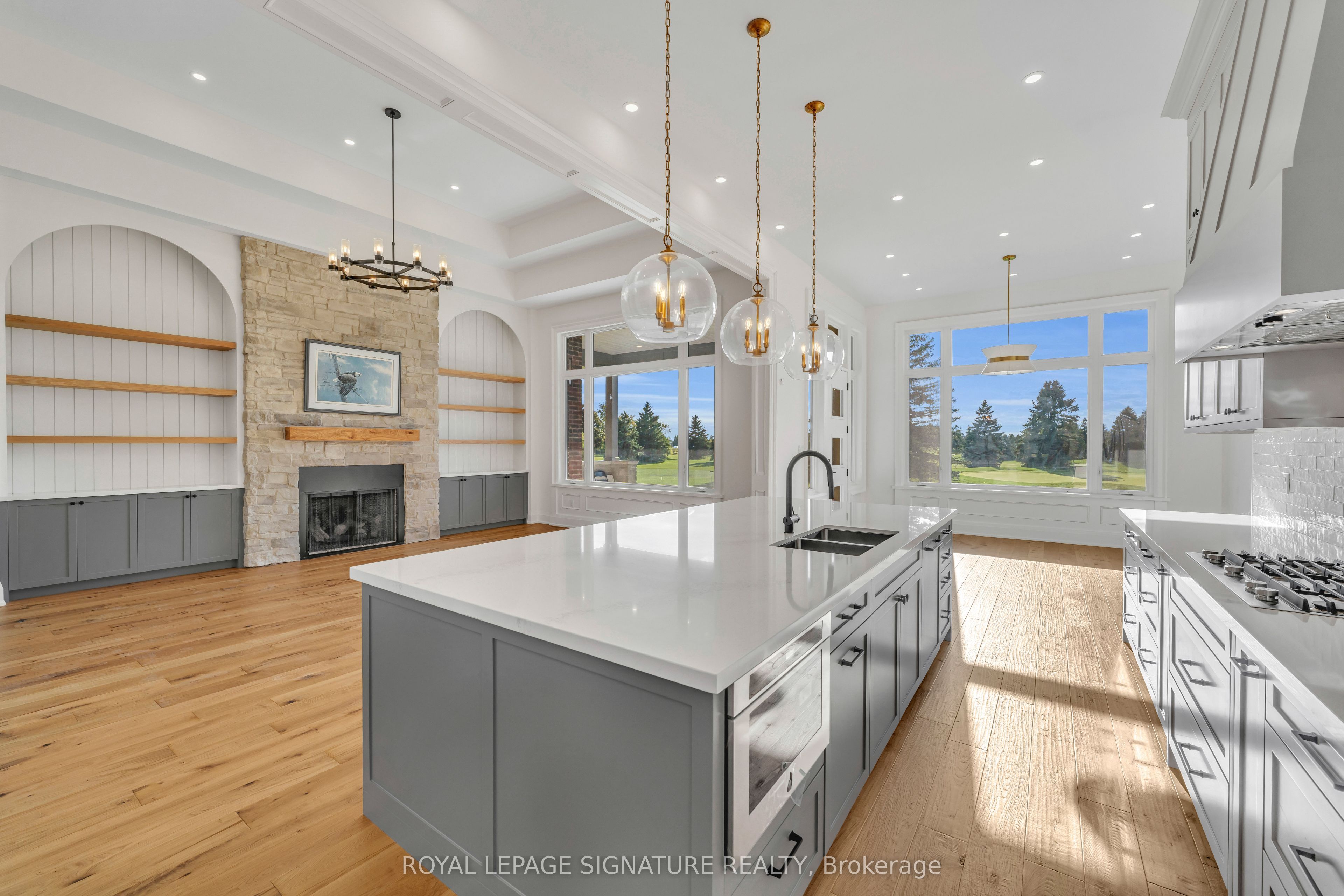 10 Franklin Crescent