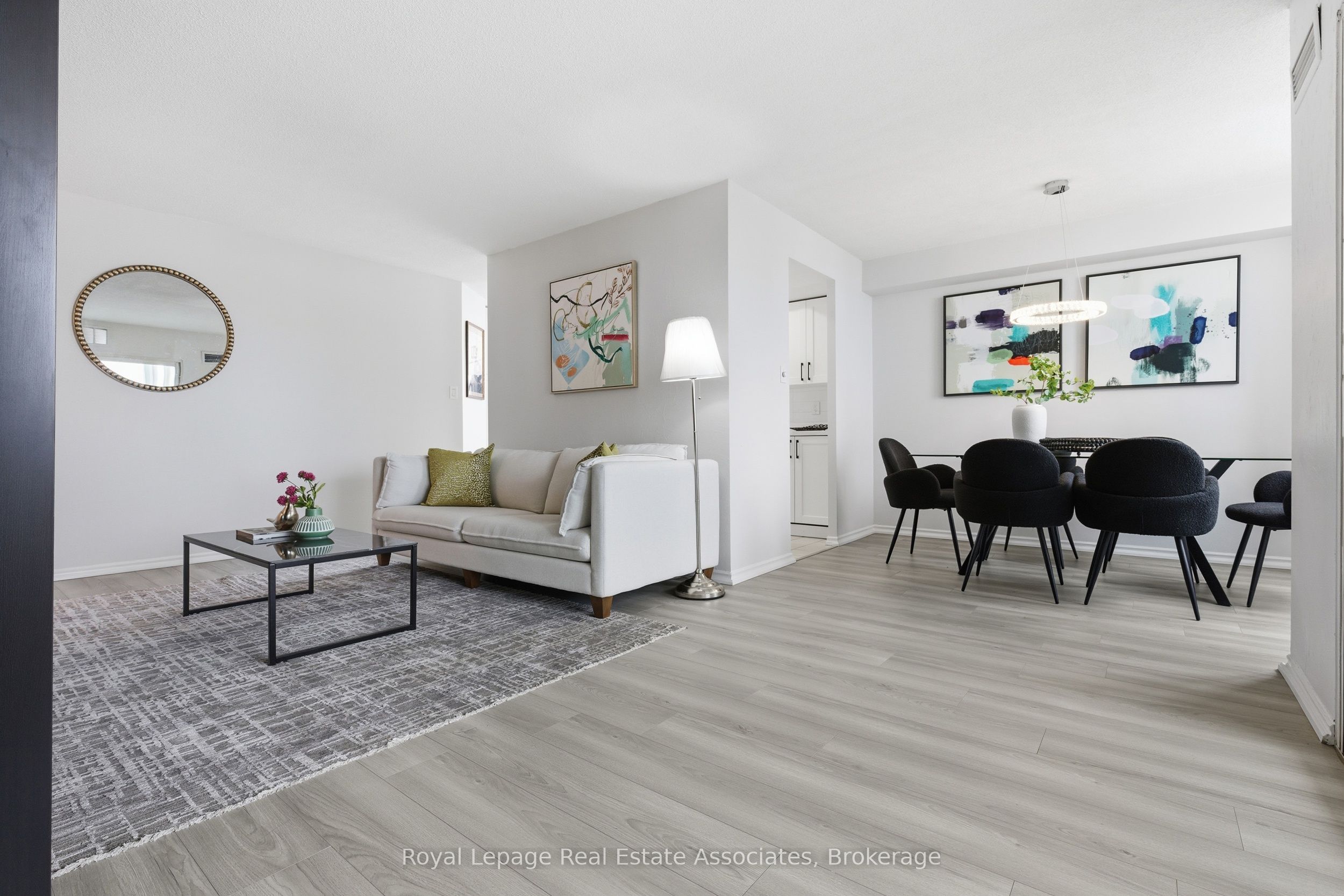 10 Malta Avenue 1004