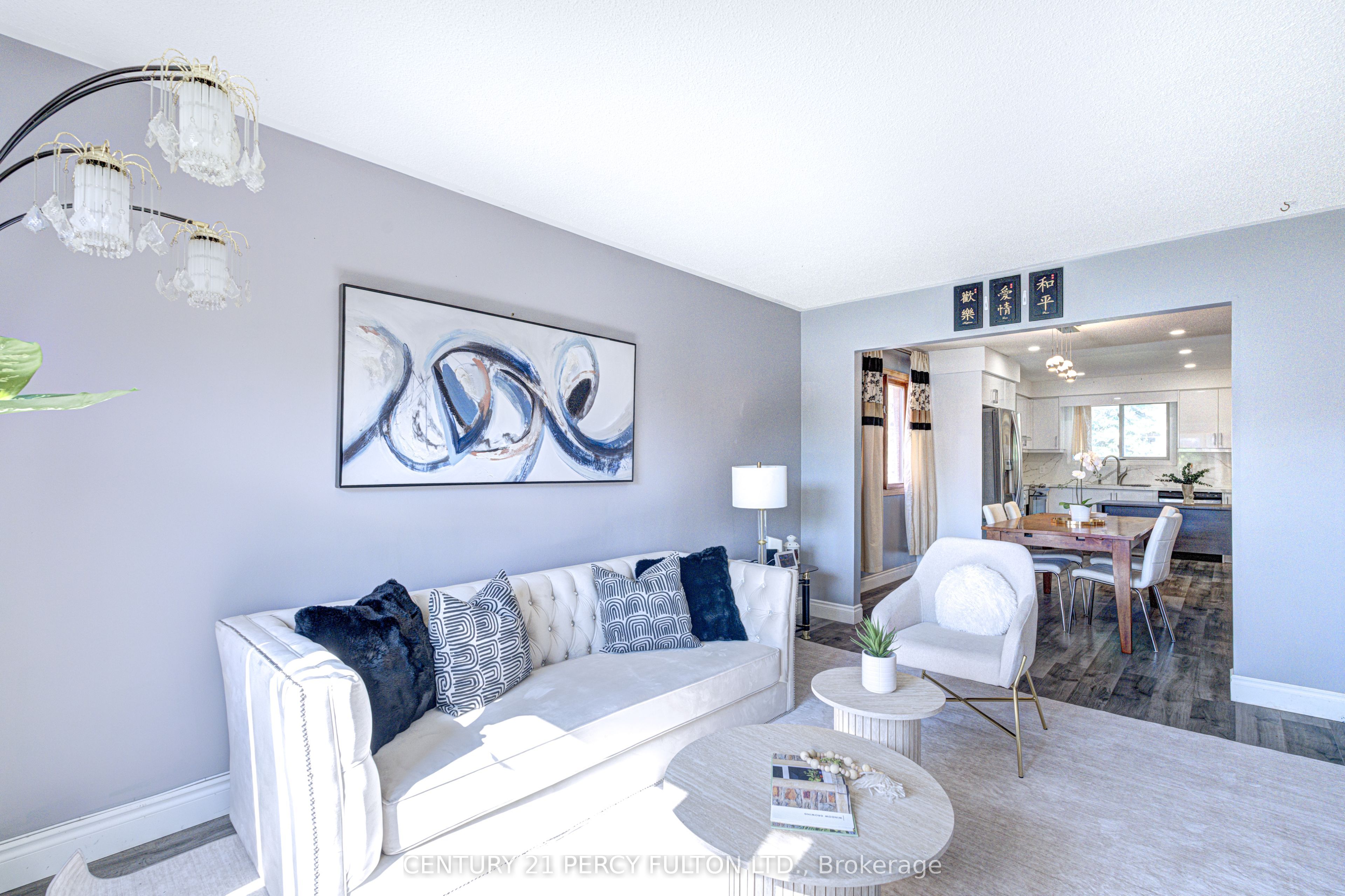 1042 Wetherby Lane