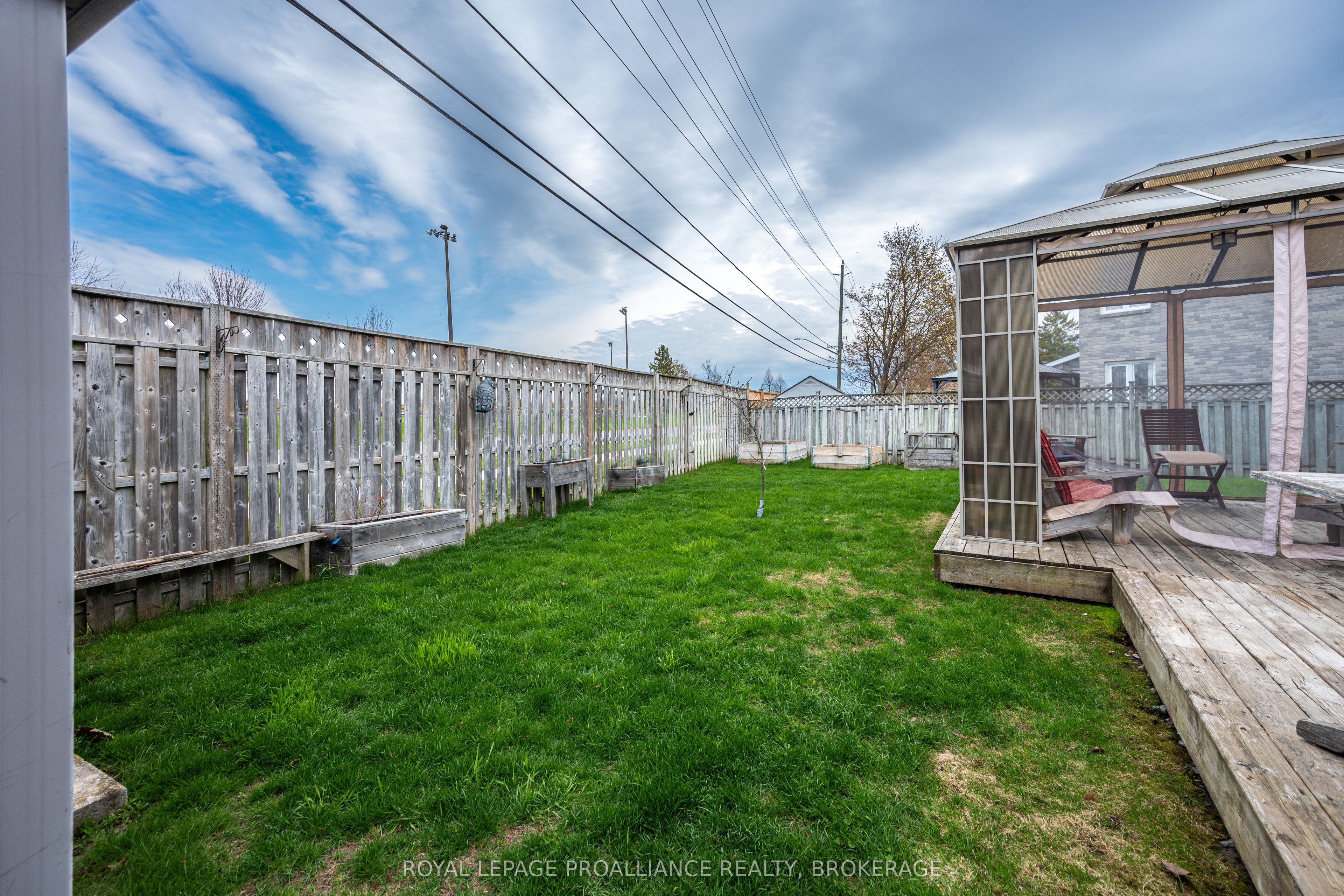 1048 Palmerston Crescent
