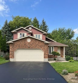 8 MOLLISON Court Guelph ON N1C 1A7
