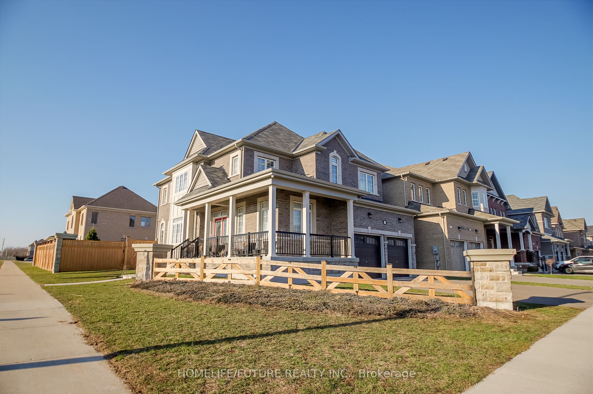 140 Ronald Hooper Avenue