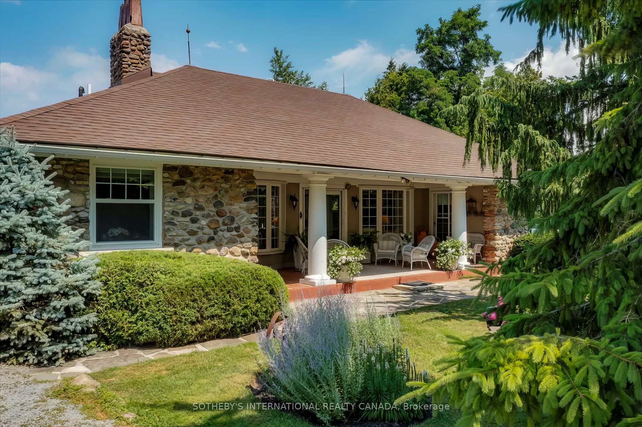 30 Hedge Road
