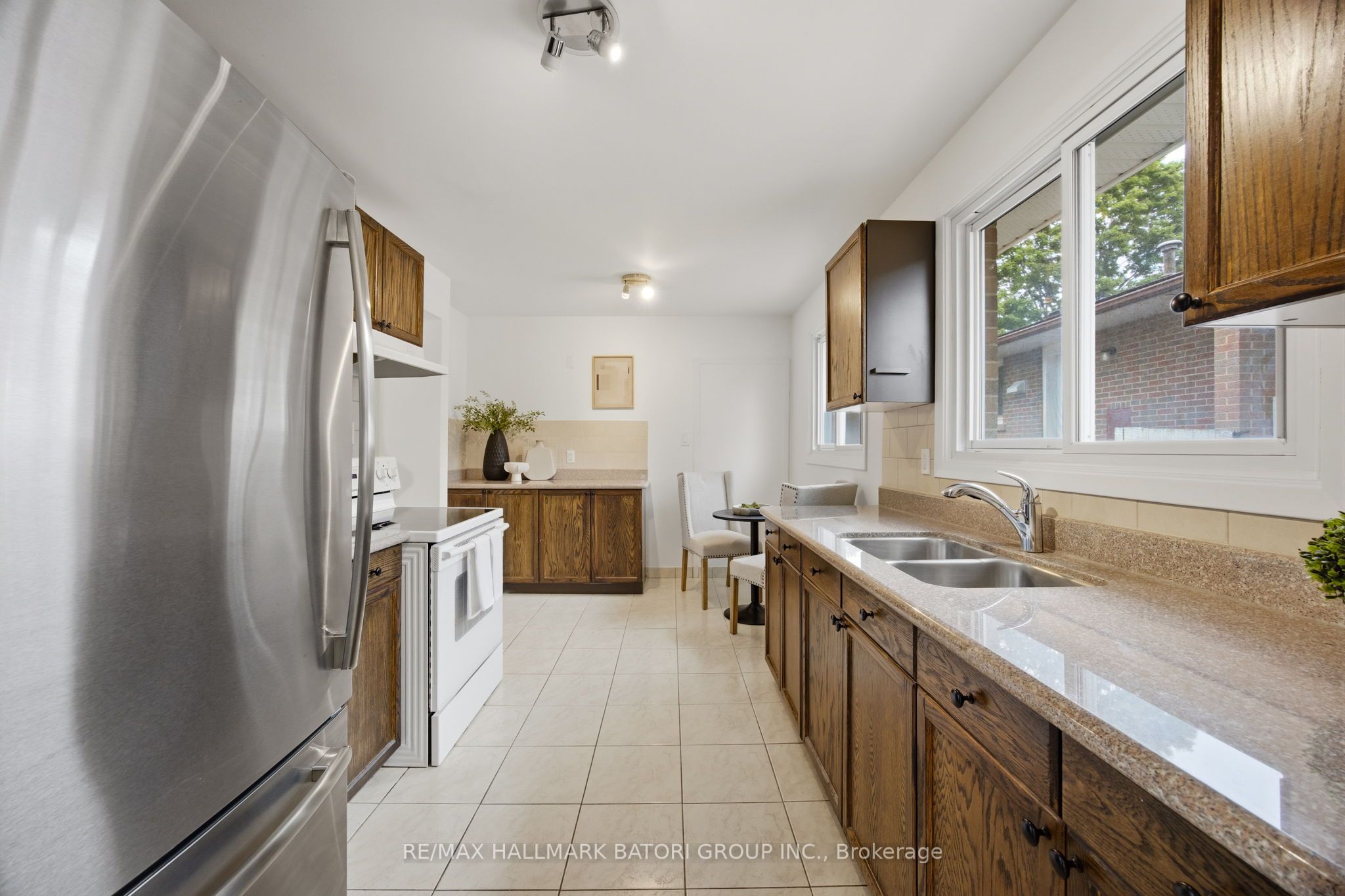 1500 Swanage Crescent