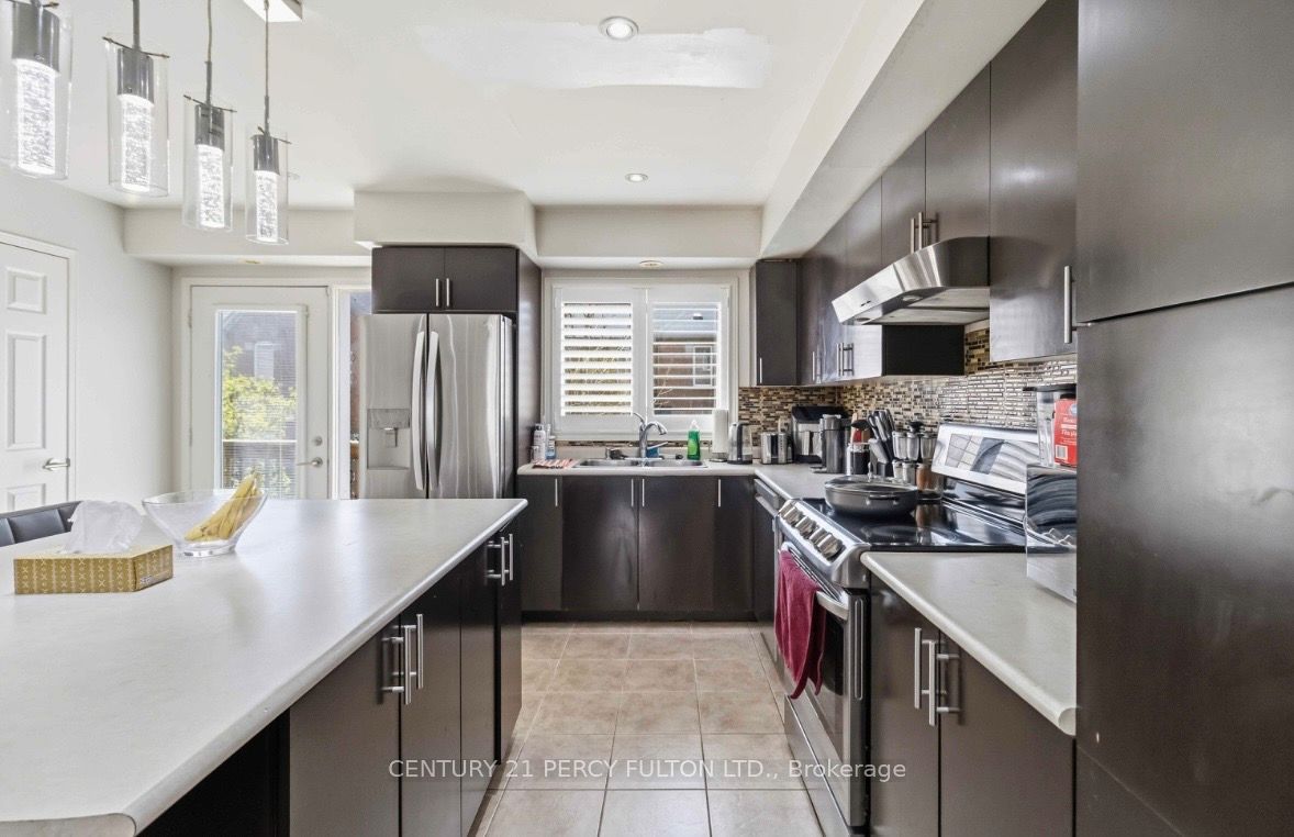 3050 Erin Centre Boulevard 67