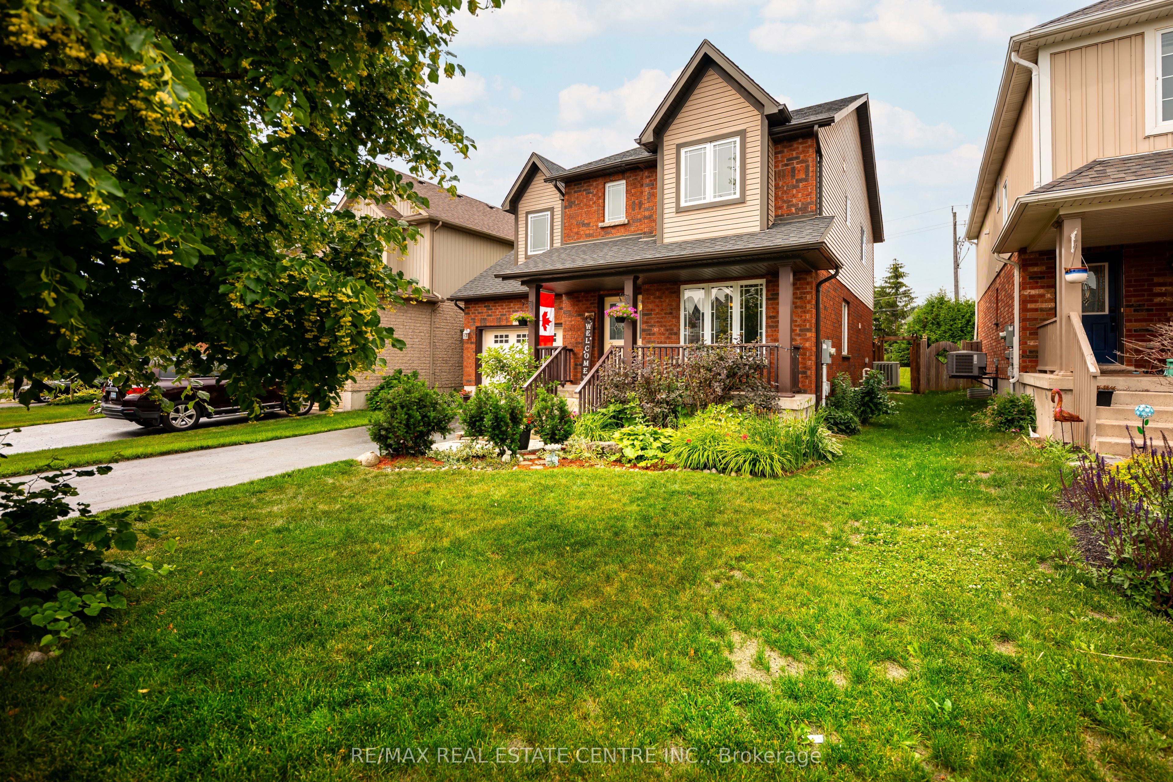 6 Maude Court
