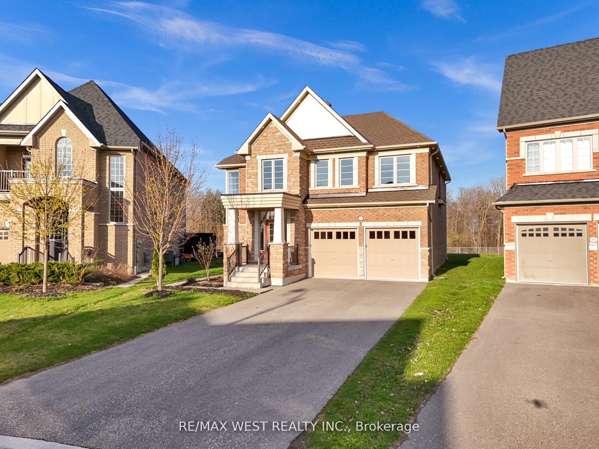 2485 Bandsman Crescent