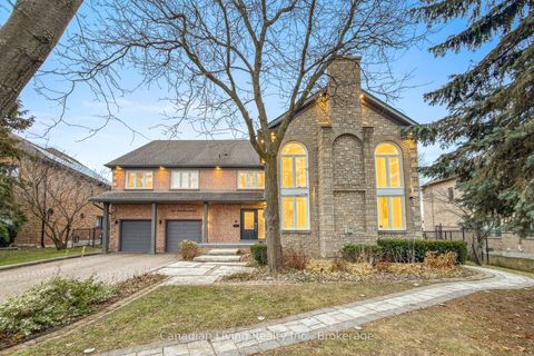 870 Robellino Court Newmarket ON L3X 1L5