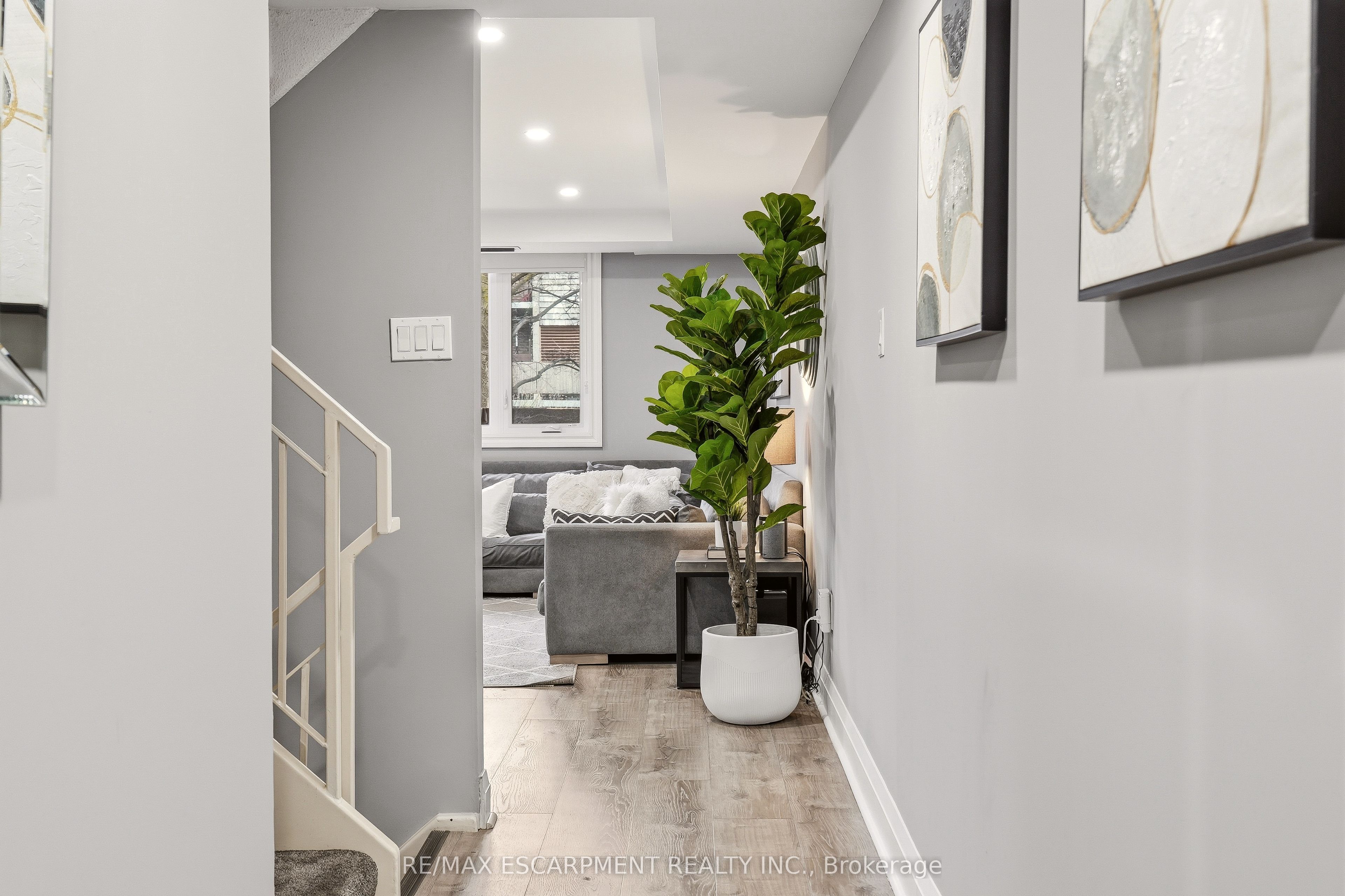 1250 Mississauga Valley Boulevard 177
