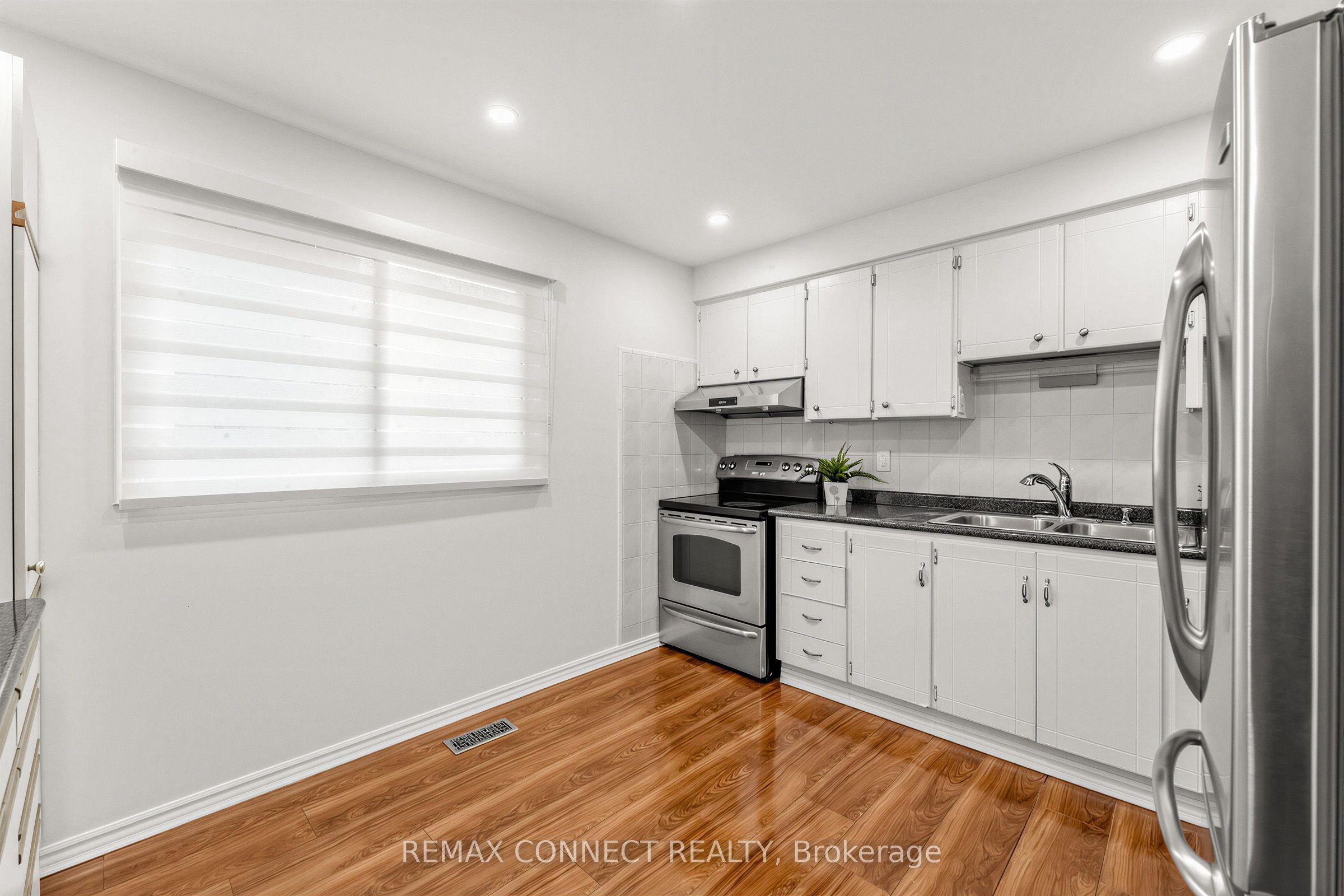 4199 Trellis Crescent