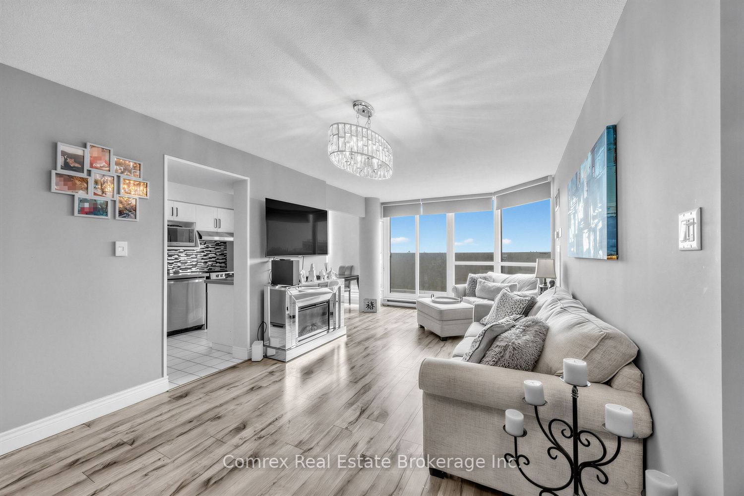 3233 Eglinton Avenue E 704