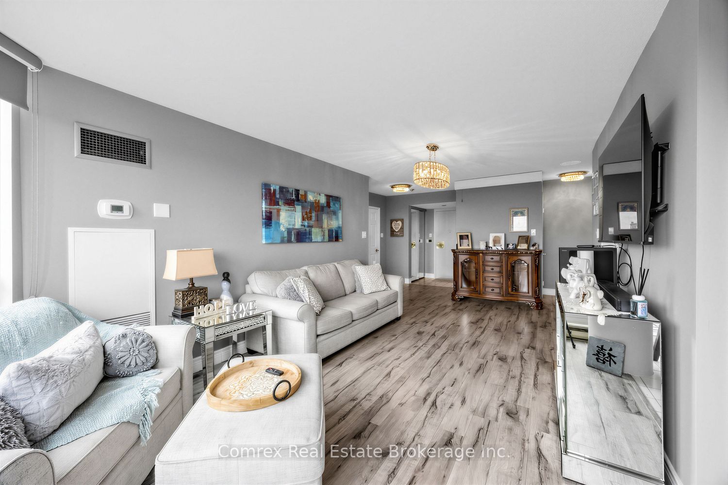 3233 Eglinton Avenue E 704