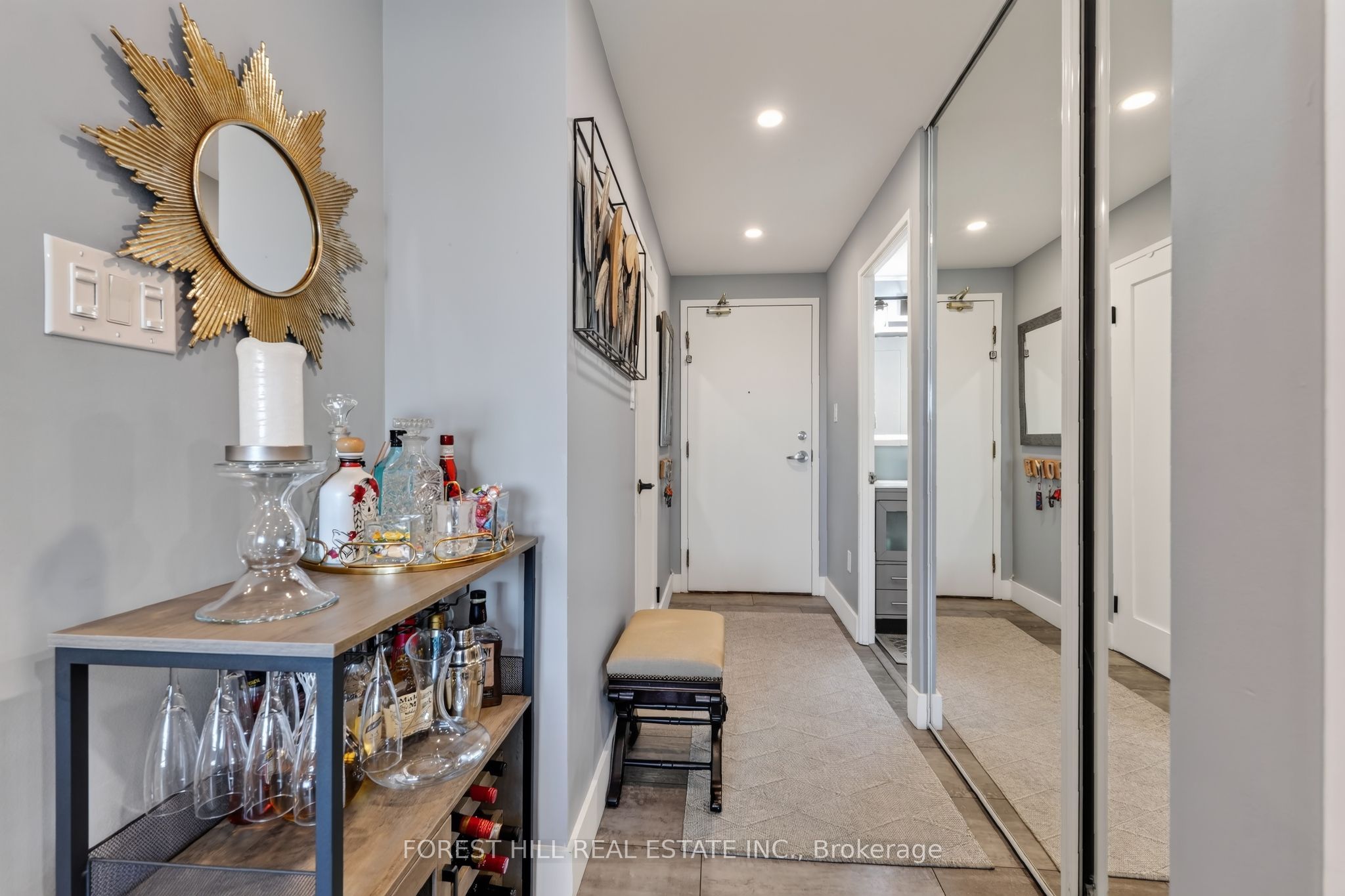 101 Subway Crescent 1407