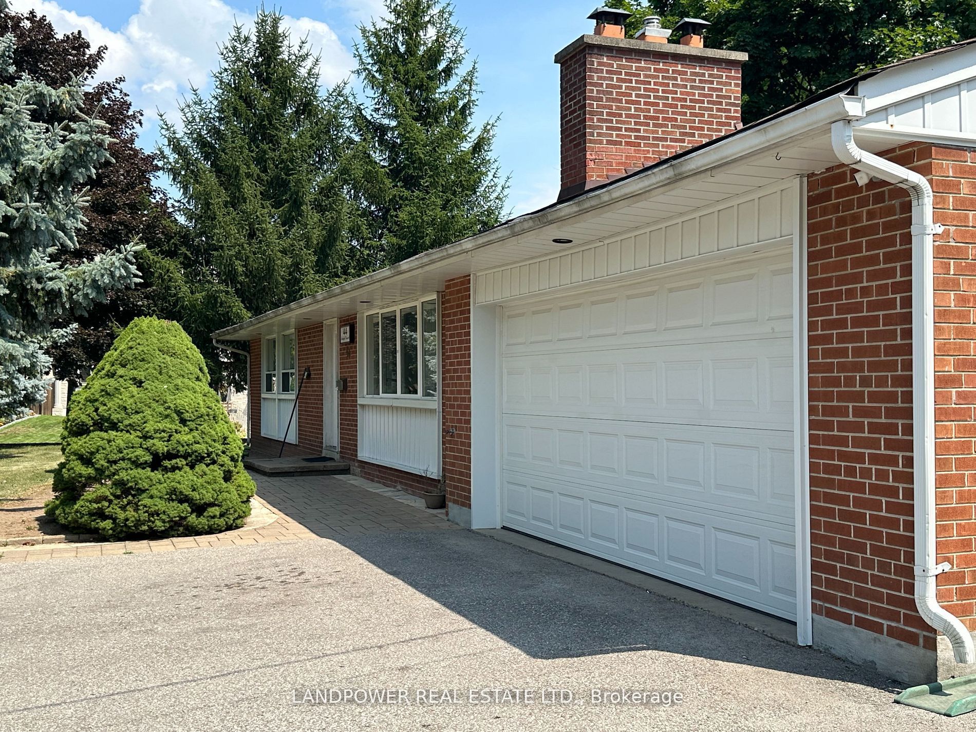 44 Starlight Crescent