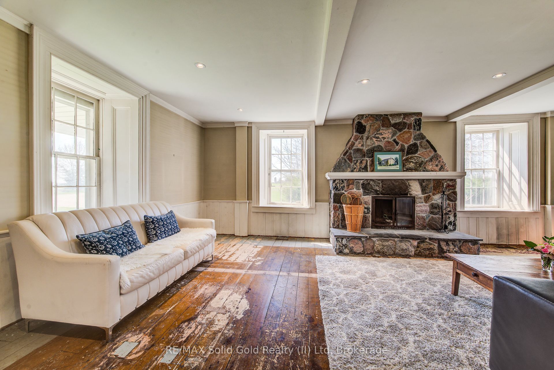4157 Huron Road