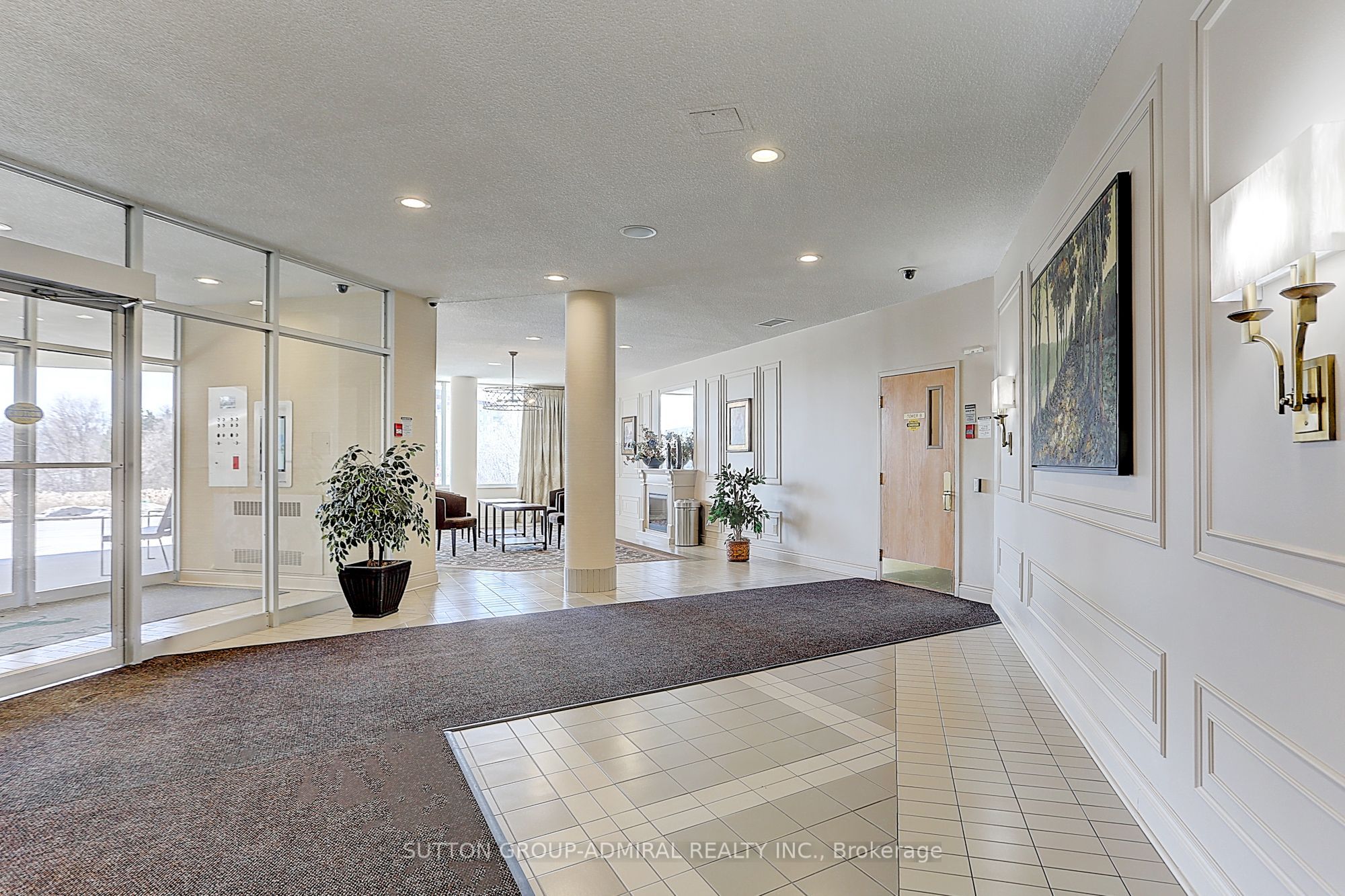 326 Major Mackenzie Drive E 416