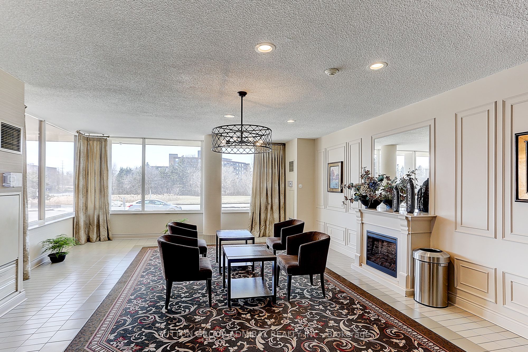 326 Major Mackenzie Drive E 416