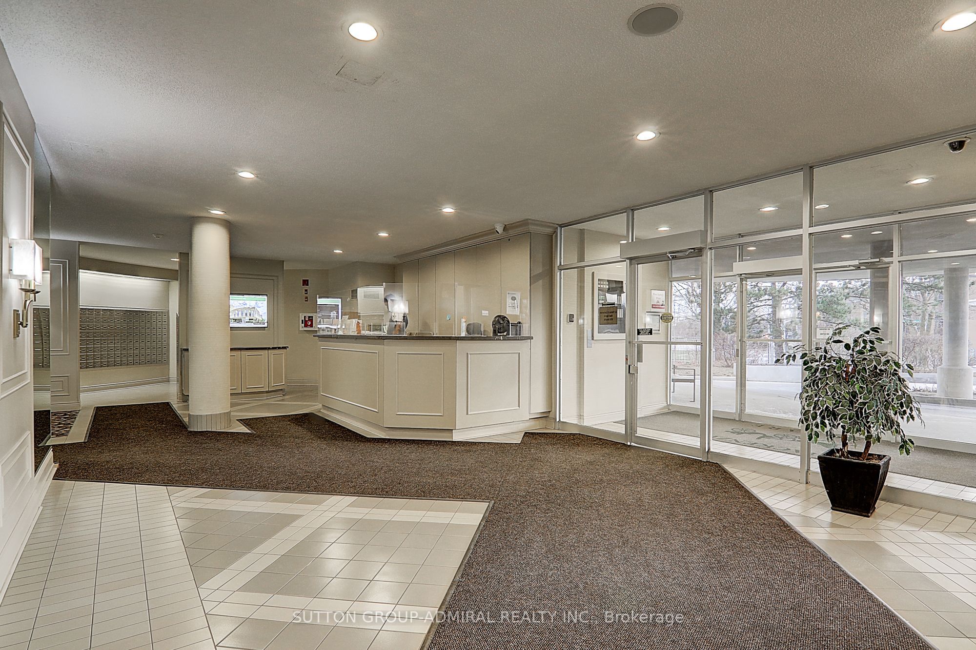 326 Major Mackenzie Drive E 416